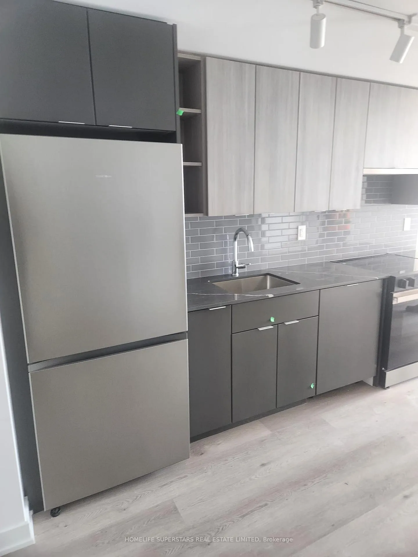 Photo 10 of Unit 607, 2075 Lakeshore Road, Burlington, Brant — HOMEH