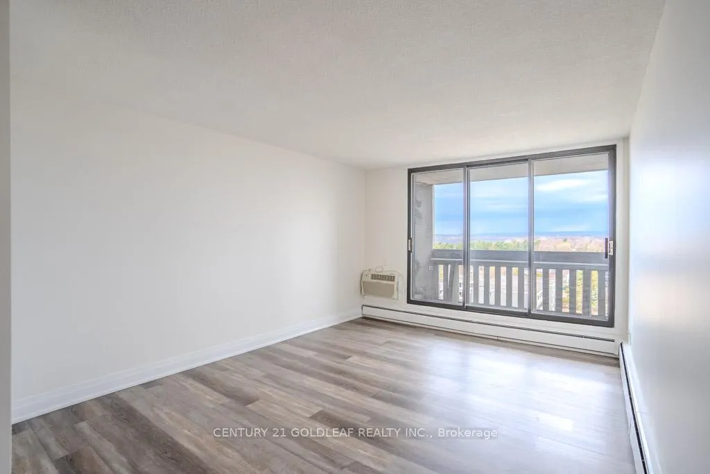 Photo 11 of Unit 501, 415 Greenview Avenue, Ottawa, Lincoln Heights — HOMEH