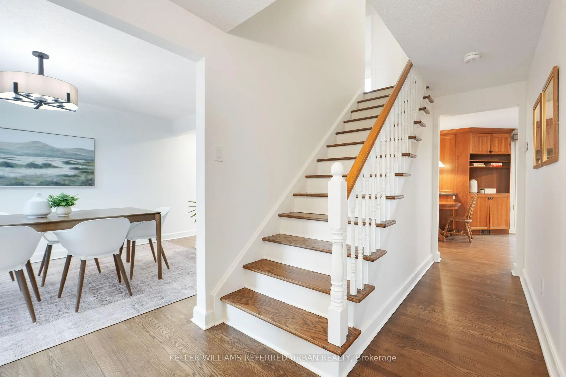Photo 5 of 682 Glenhurst Crescent, Ottawa, Beacon Hill North — HOMEH