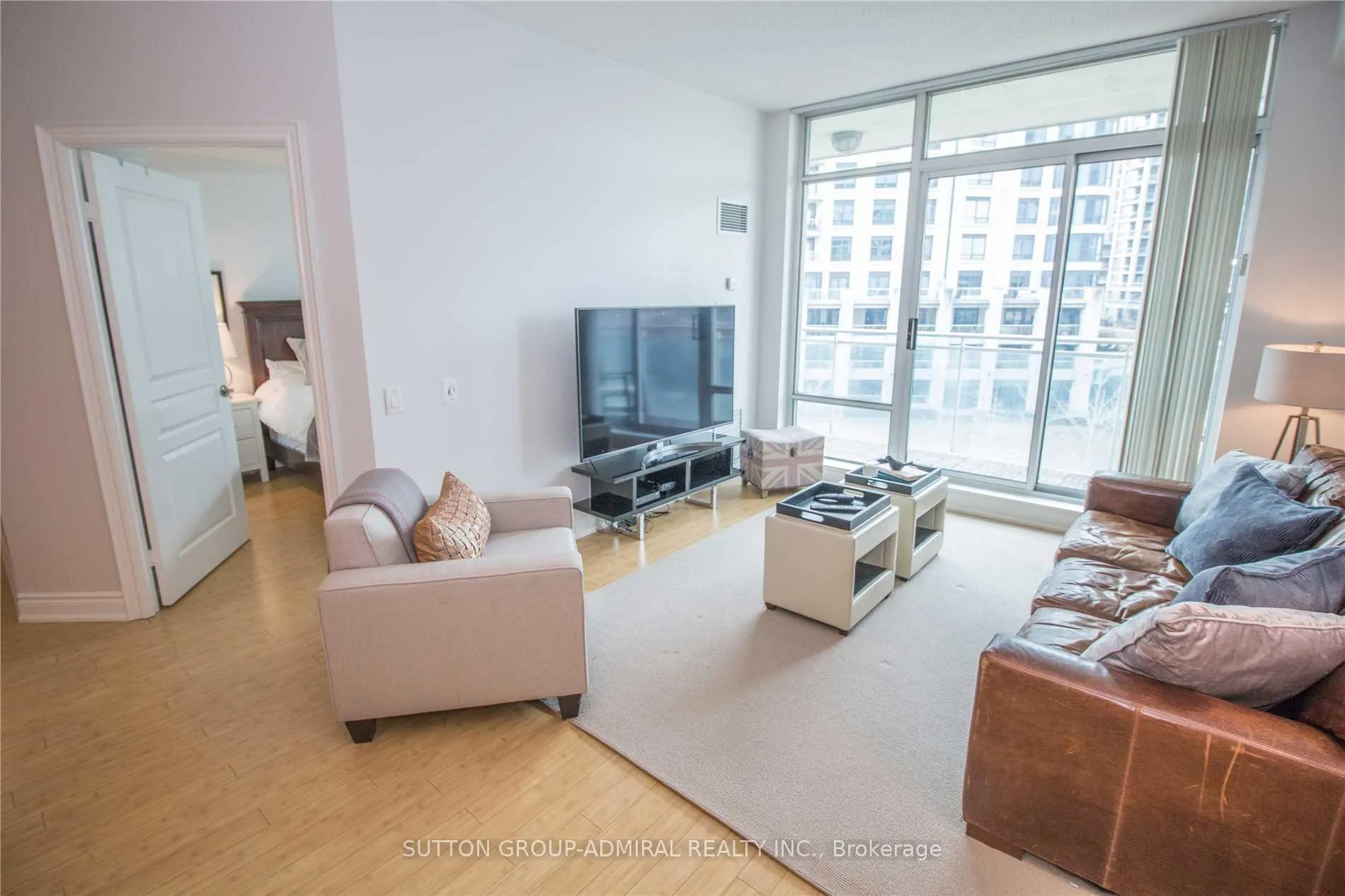 Photo 3 of Unit 410, 5 Marine Parade Drive, Etobicoke, Mimico — HOMEH