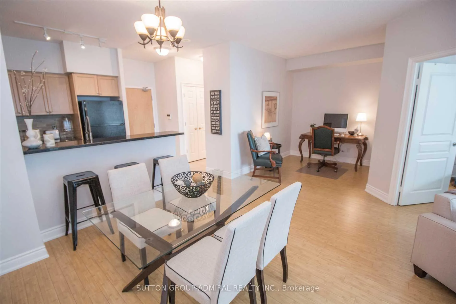 Photo 7 of Unit 410, 5 Marine Parade Drive, Etobicoke, Mimico — HOMEH