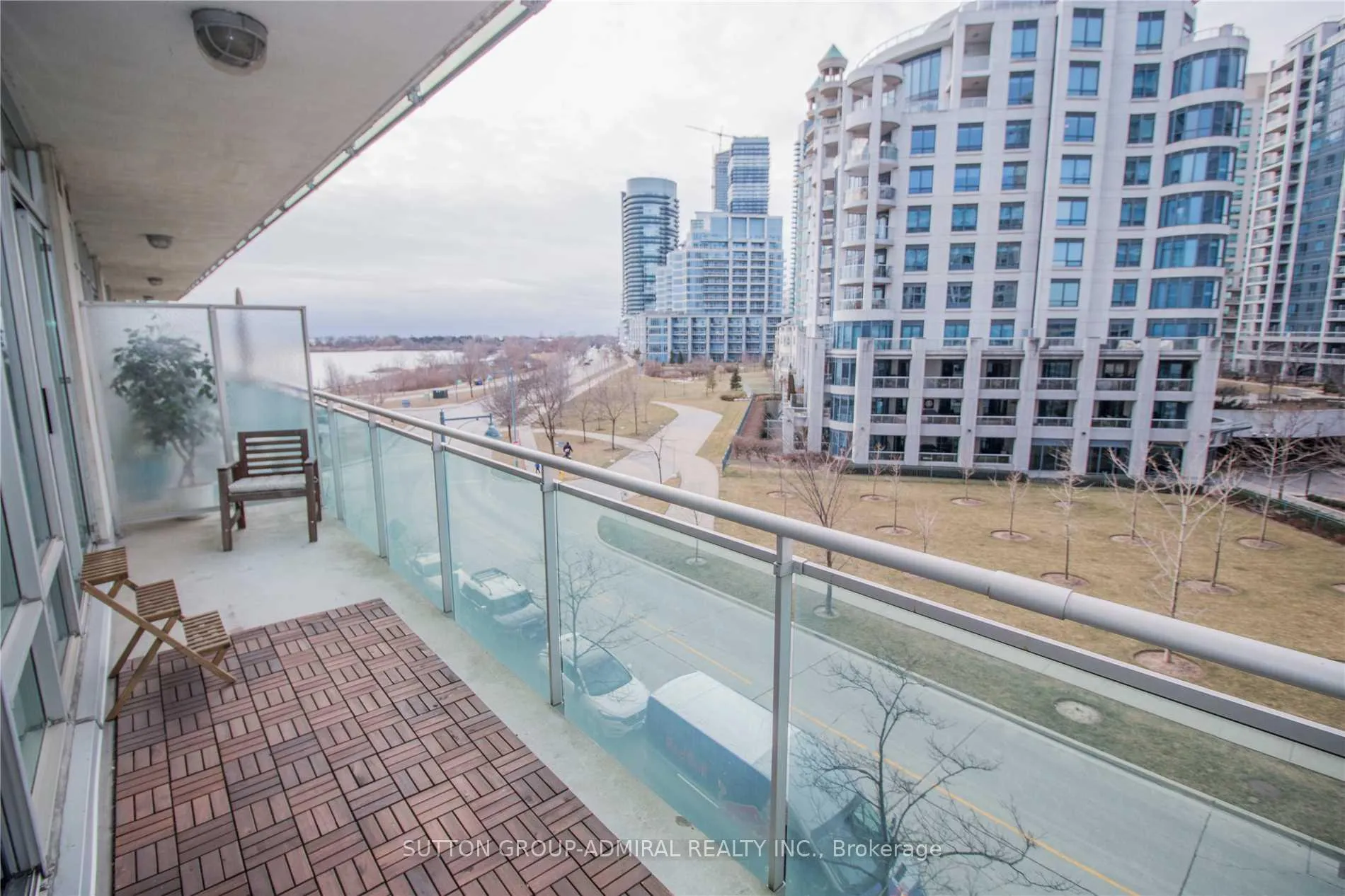Photo 11 of Unit 410, 5 Marine Parade Drive, Etobicoke, Mimico — HOMEH