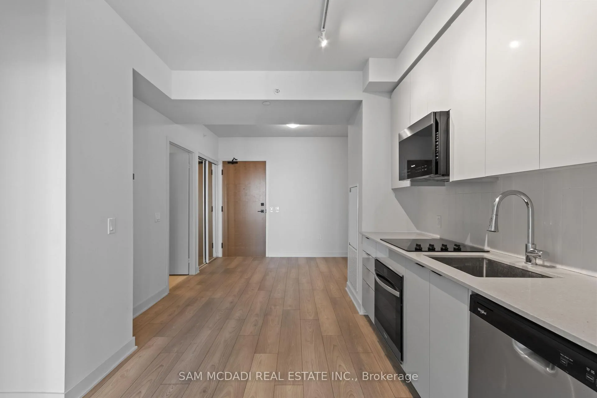 Photo 7 of Unit 3704, 2920 Highway 7, Vaughan, Concord — HOMEH
