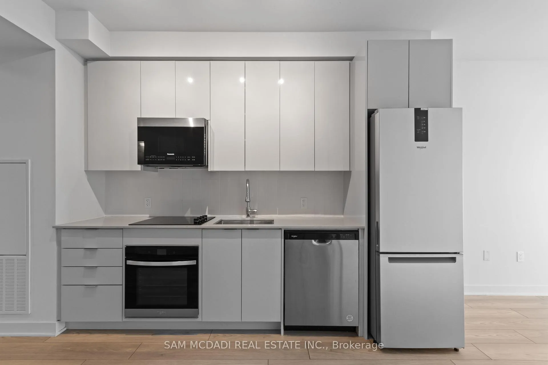 Photo 9 of Unit 3704, 2920 Highway 7, Vaughan, Concord — HOMEH