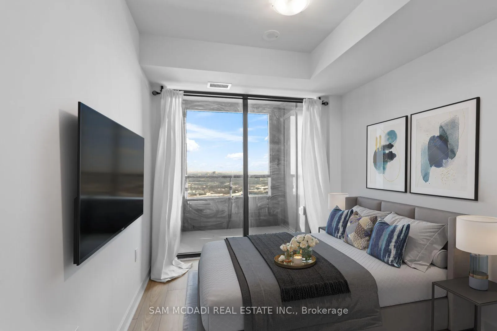 Photo 15 of Unit 3704, 2920 Highway 7, Vaughan, Concord — HOMEH