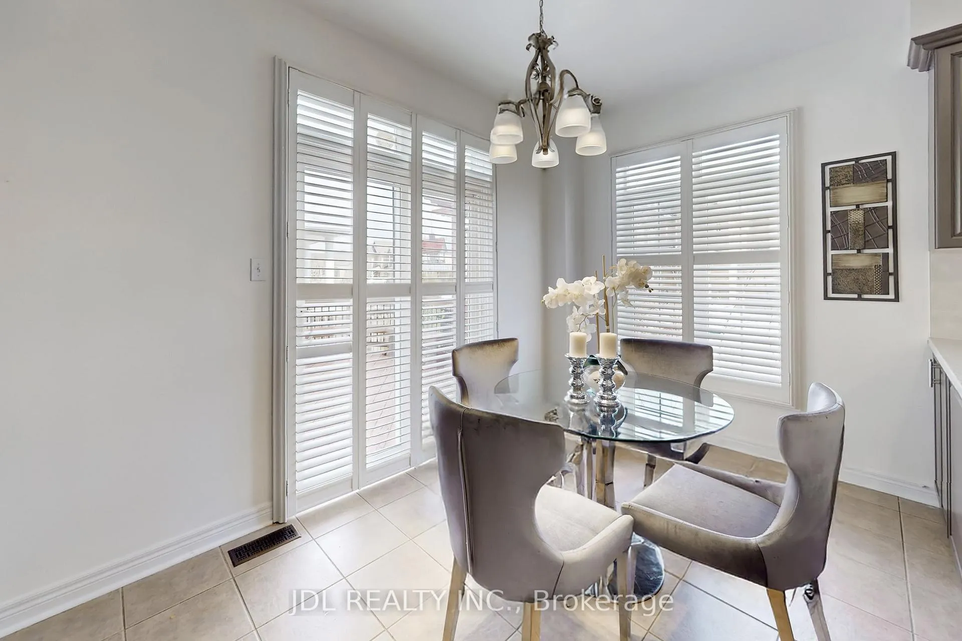Photo 12 of 54 St Urbain Drive, Vaughan, Vellore Village — HOMEH