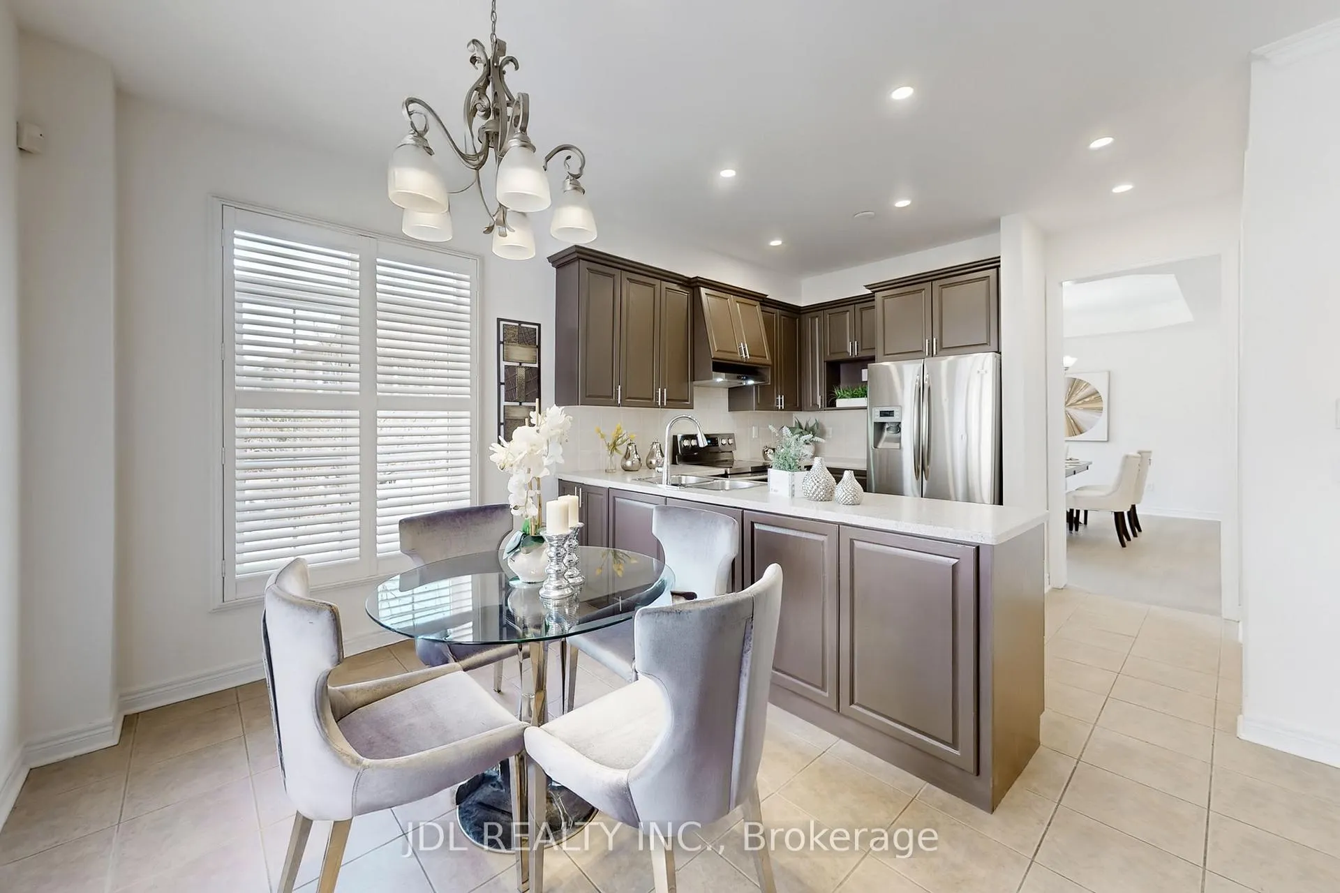 Photo 13 of 54 St Urbain Drive, Vaughan, Vellore Village — HOMEH