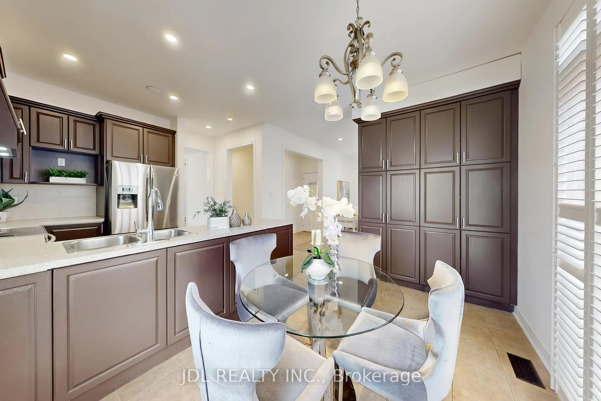 Photo 14 of 54 St Urbain Drive, Vaughan, Vellore Village — HOMEH