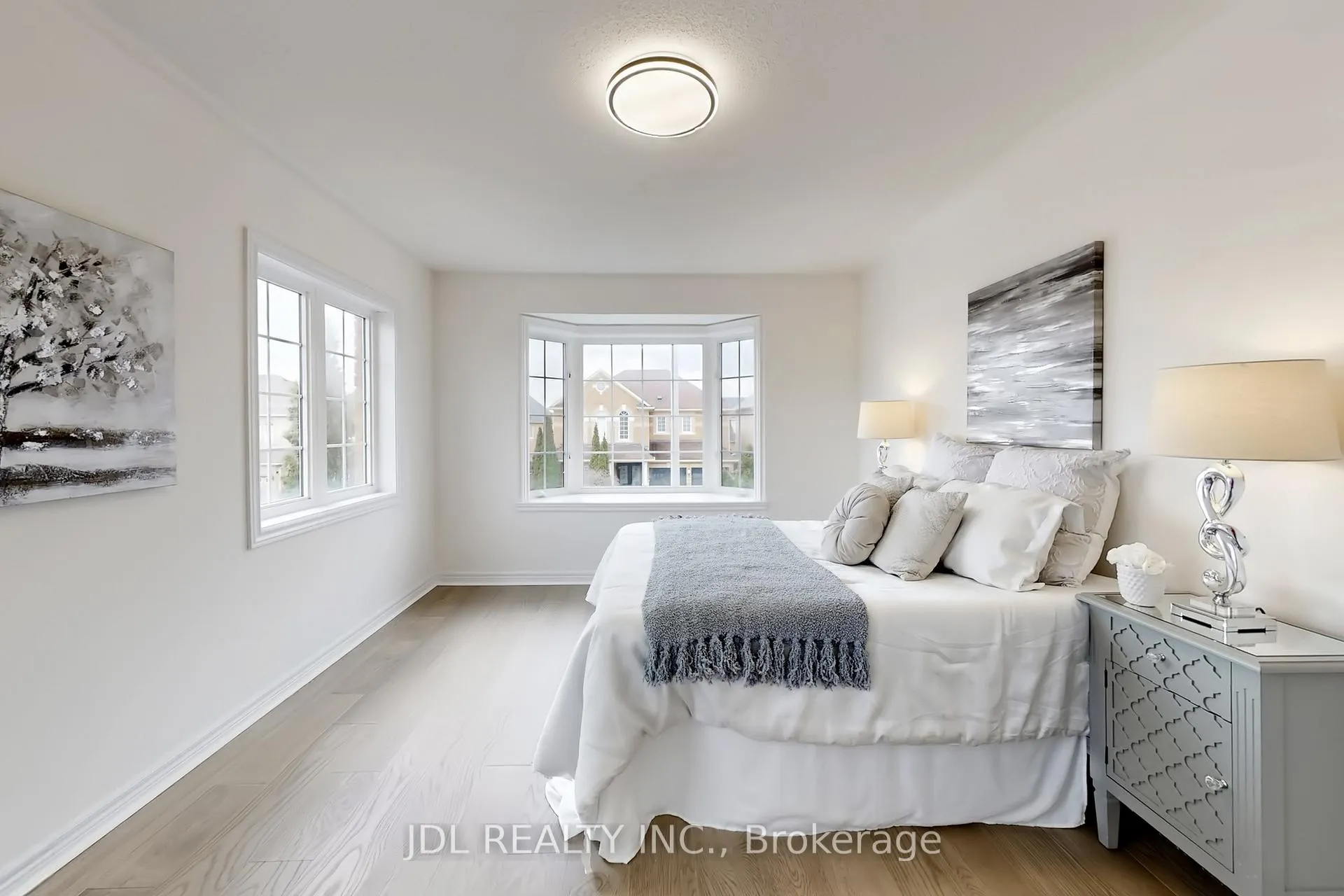 Photo 31 of 54 St Urbain Drive, Vaughan, Vellore Village — HOMEH