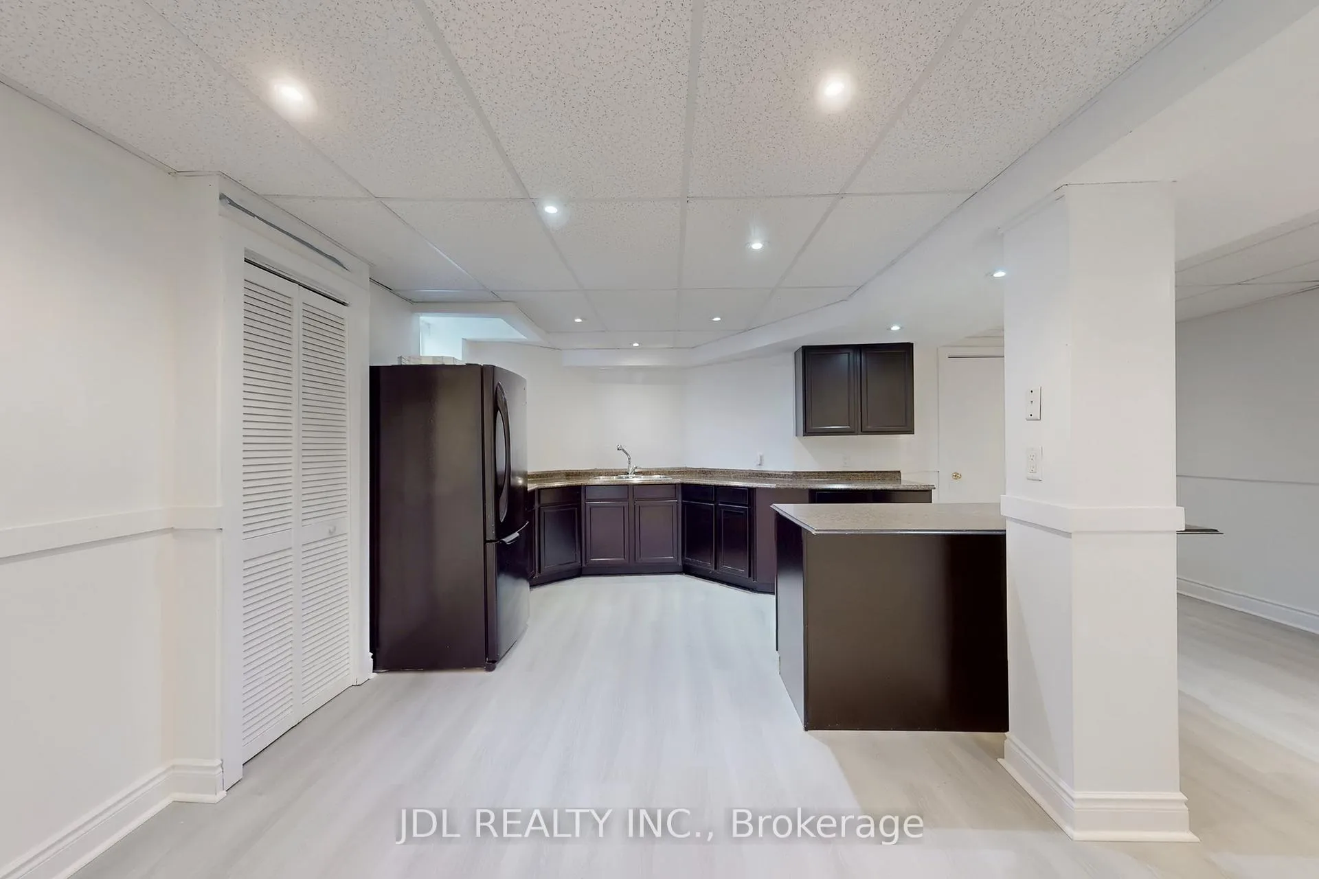 Photo 38 of 54 St Urbain Drive, Vaughan, Vellore Village — HOMEH