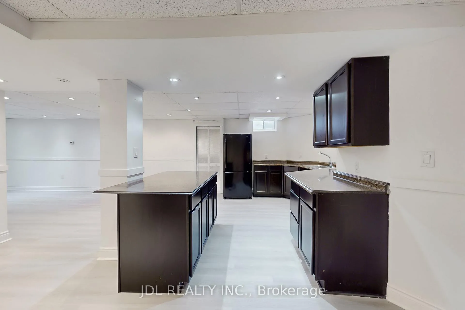 Photo 39 of 54 St Urbain Drive, Vaughan, Vellore Village — HOMEH
