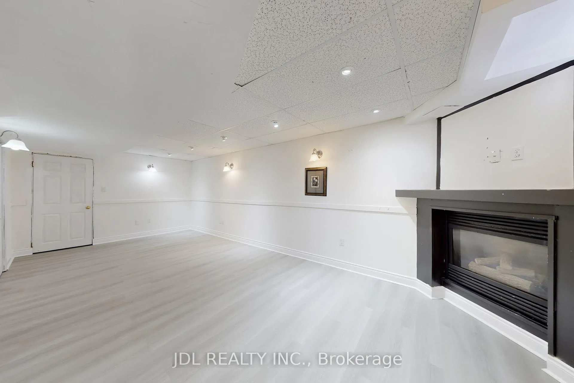 Photo 40 of 54 St Urbain Drive, Vaughan, Vellore Village — HOMEH