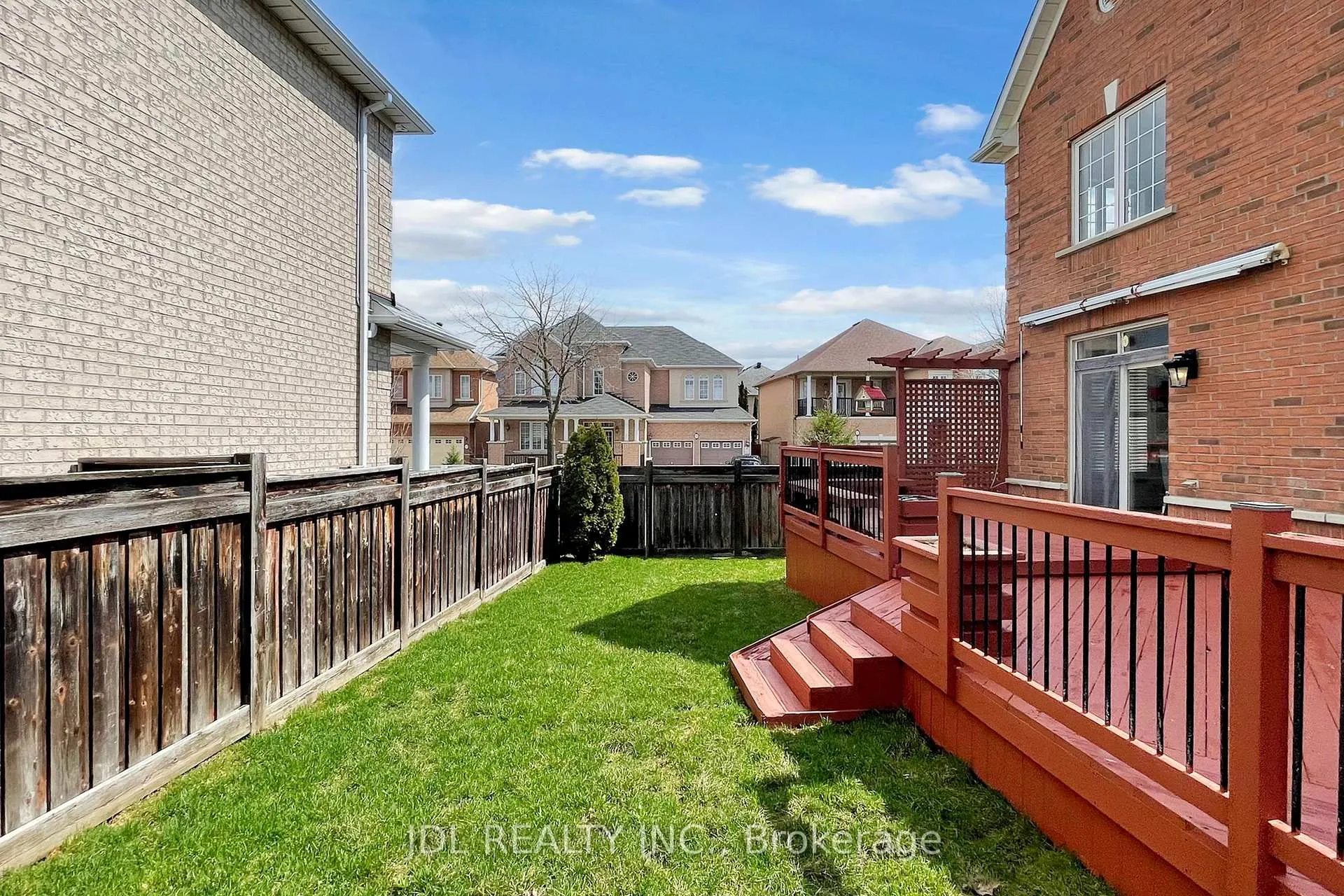 Photo 43 of 54 St Urbain Drive, Vaughan, Vellore Village — HOMEH