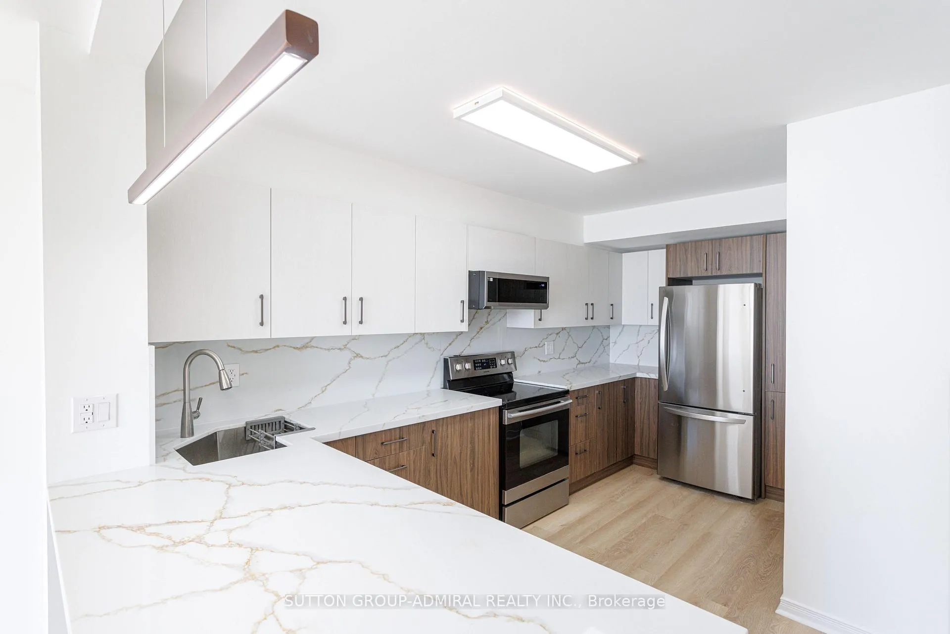 Photo 2 of Unit 1206, 120 Promenade Circle, Vaughan, Brownridge — HOMEH
