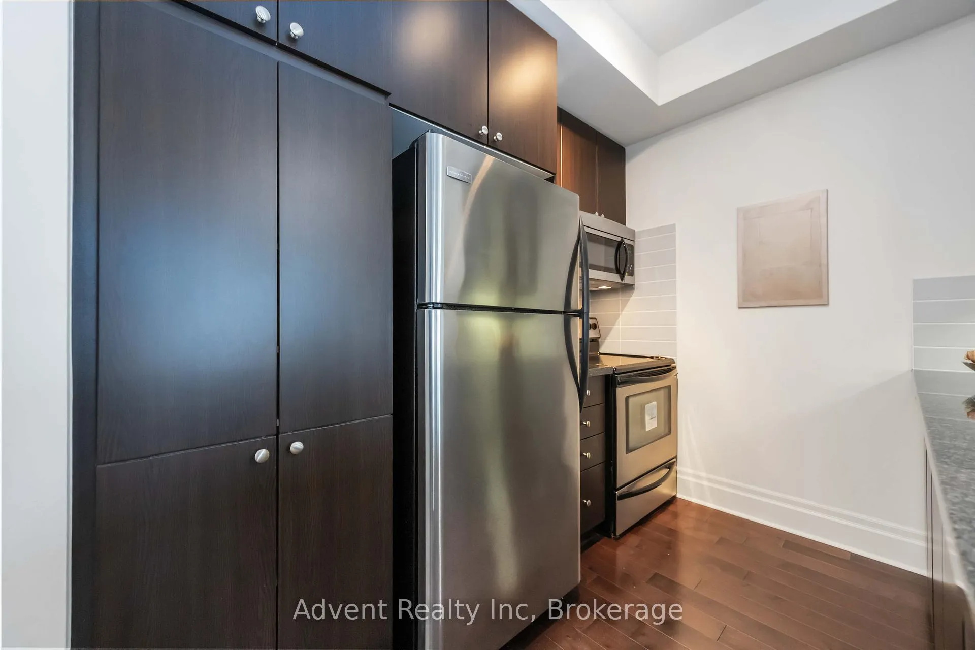 Photo 9 of Unit 604, 1 Upper Duke Crescent, Markham, Unionville — HOMEH