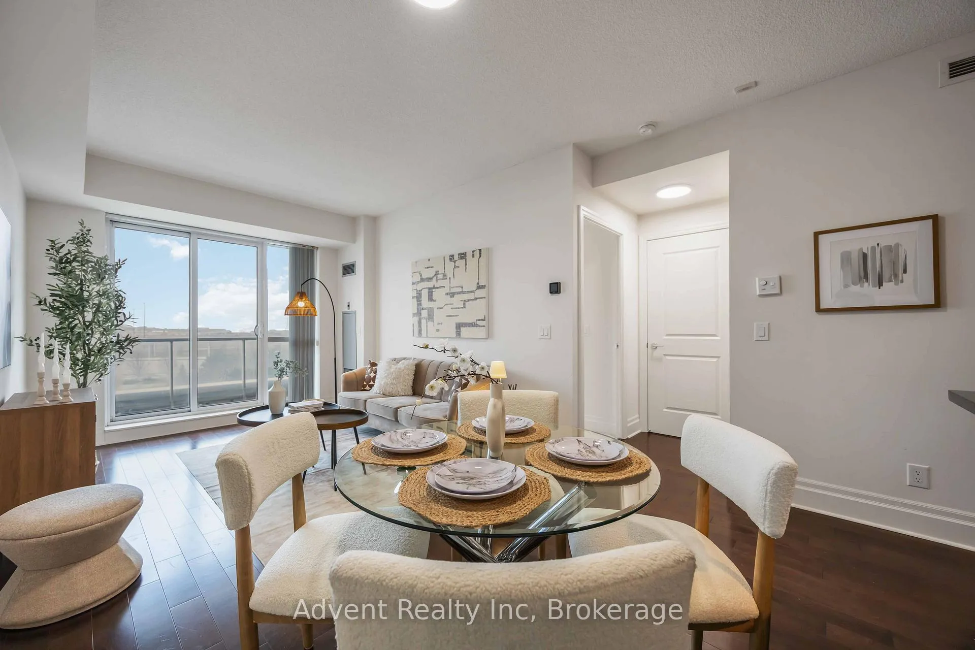 Photo 18 of Unit 604, 1 Upper Duke Crescent, Markham, Unionville — HOMEH
