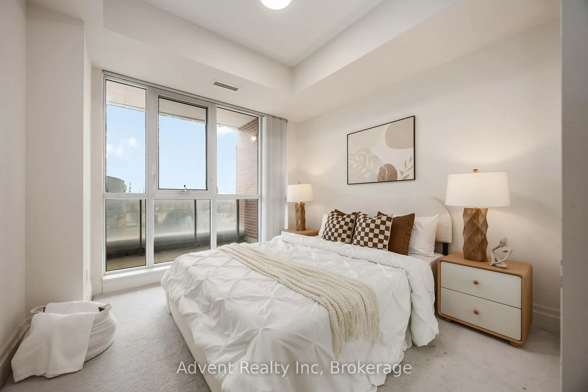 Photo 23 of Unit 604, 1 Upper Duke Crescent, Markham, Unionville — HOMEH