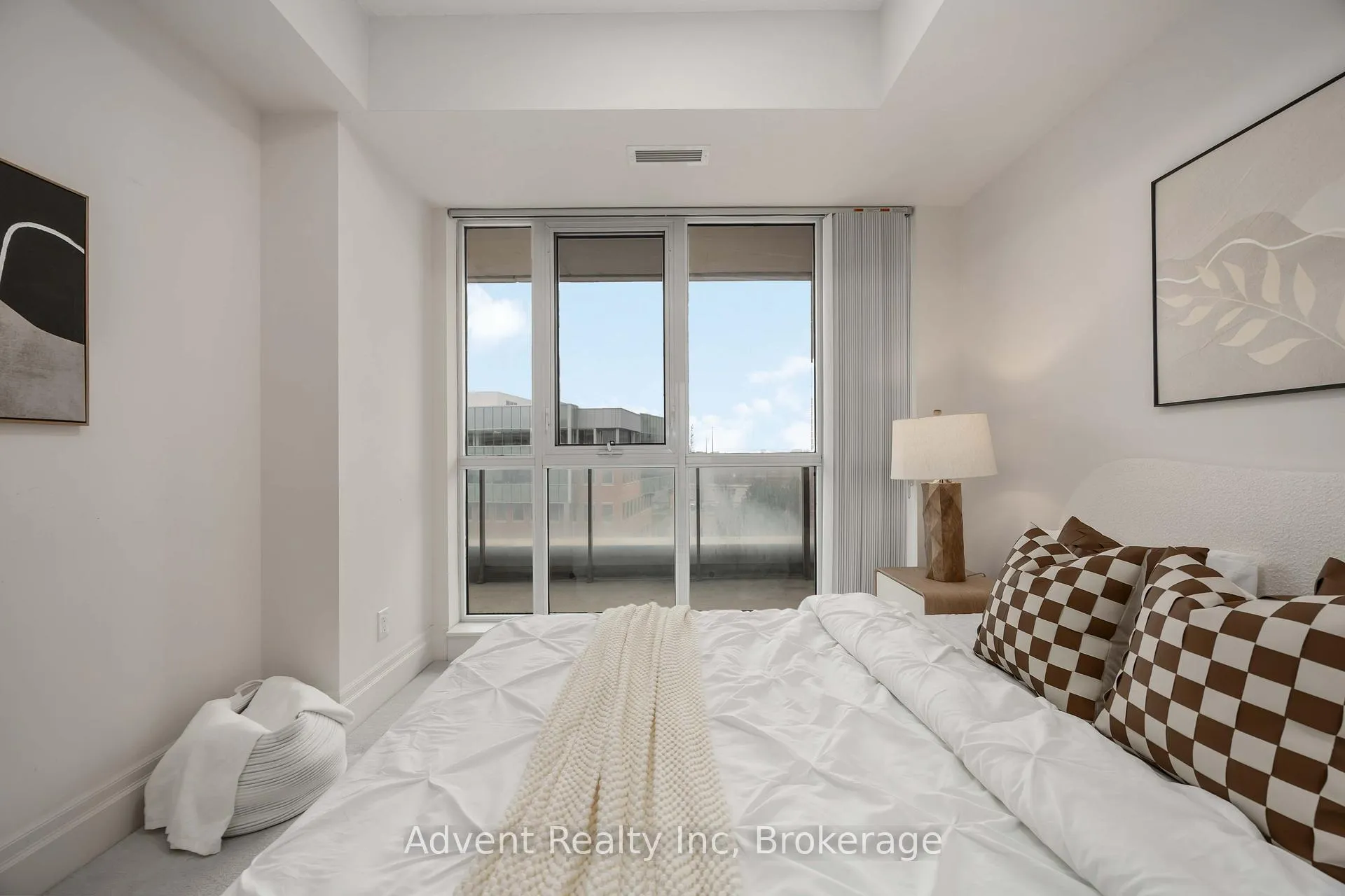 Photo 24 of Unit 604, 1 Upper Duke Crescent, Markham, Unionville — HOMEH
