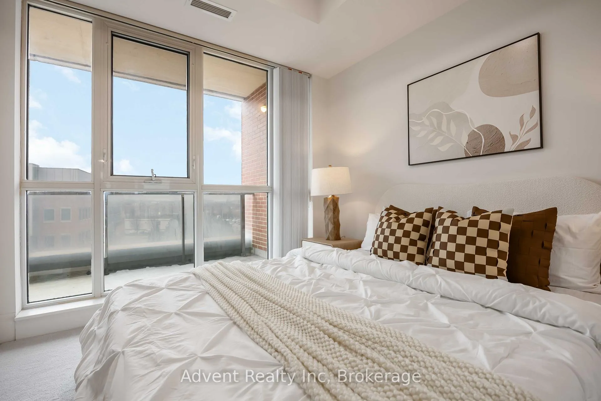 Photo 25 of Unit 604, 1 Upper Duke Crescent, Markham, Unionville — HOMEH