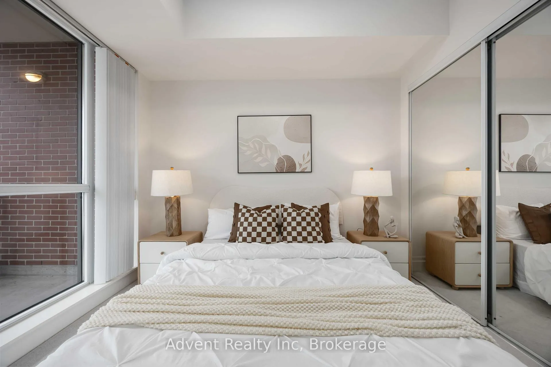 Photo 26 of Unit 604, 1 Upper Duke Crescent, Markham, Unionville — HOMEH
