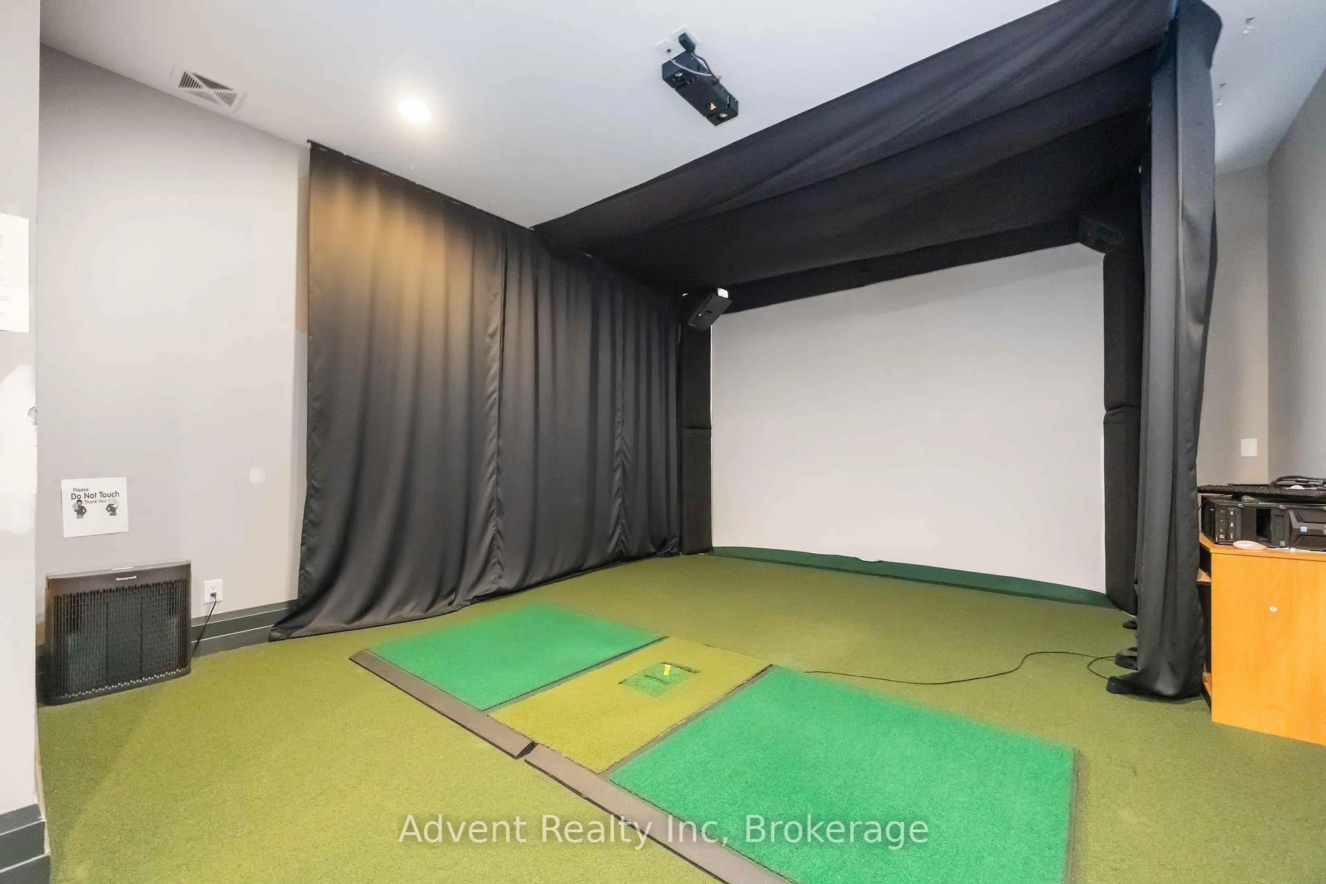 Photo 33 of Unit 604, 1 Upper Duke Crescent, Markham, Unionville — HOMEH