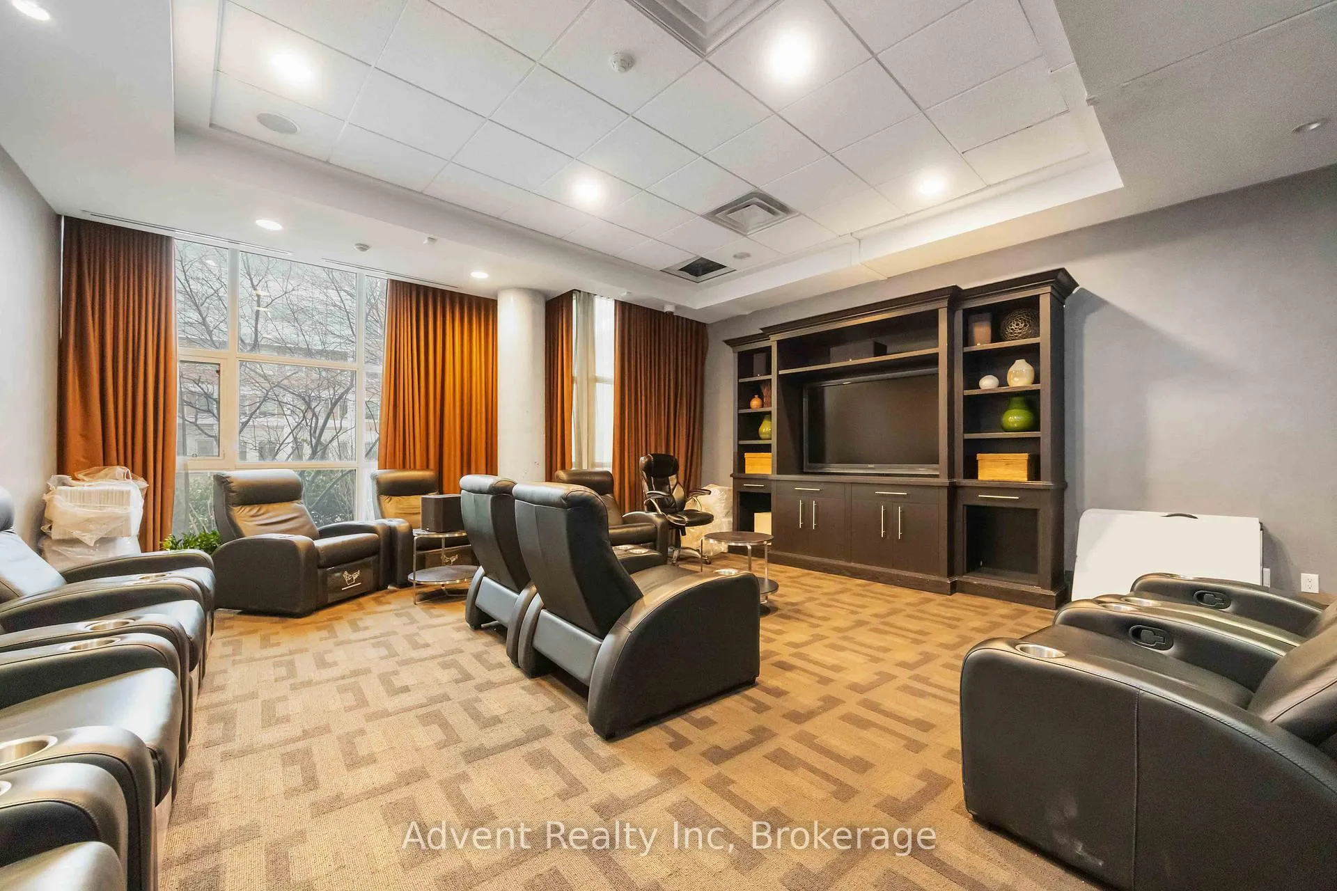 Photo 35 of Unit 604, 1 Upper Duke Crescent, Markham, Unionville — HOMEH