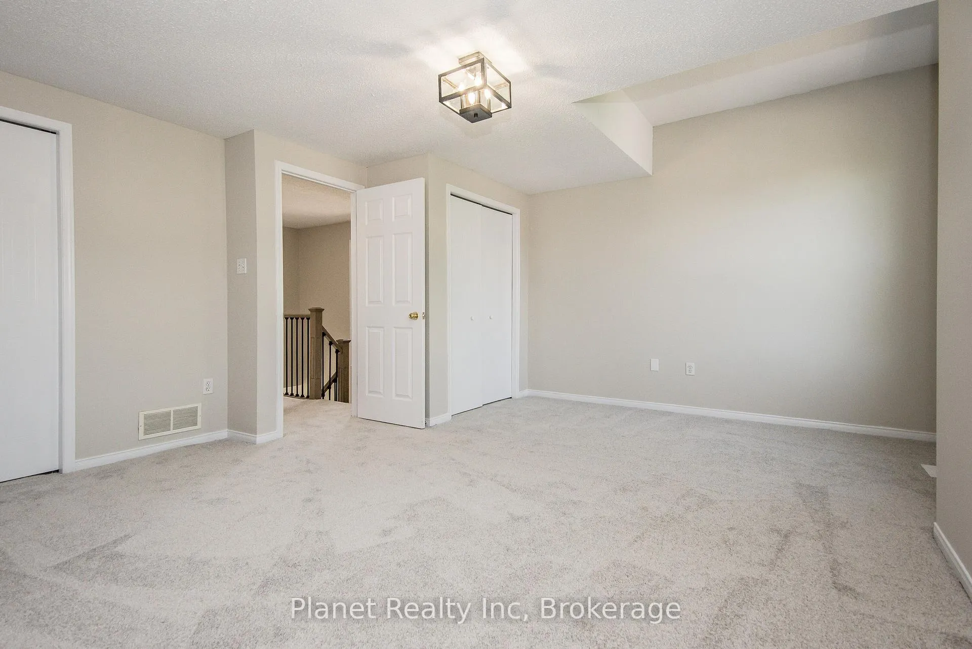 Photo 29 of Unit 10, 124 Gosling Gardens, Guelph, Clairfields/Hanlon Business Park — HOMEH