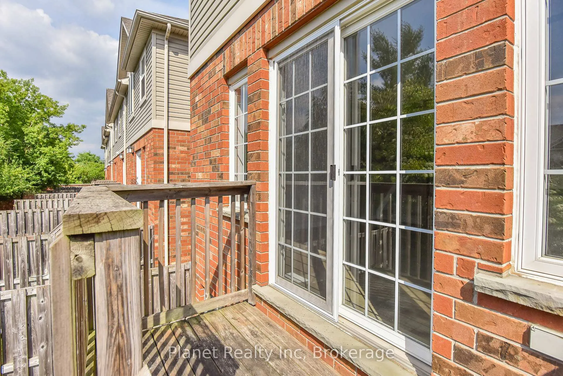 Photo 38 of Unit 10, 124 Gosling Gardens, Guelph, Clairfields/Hanlon Business Park — HOMEH