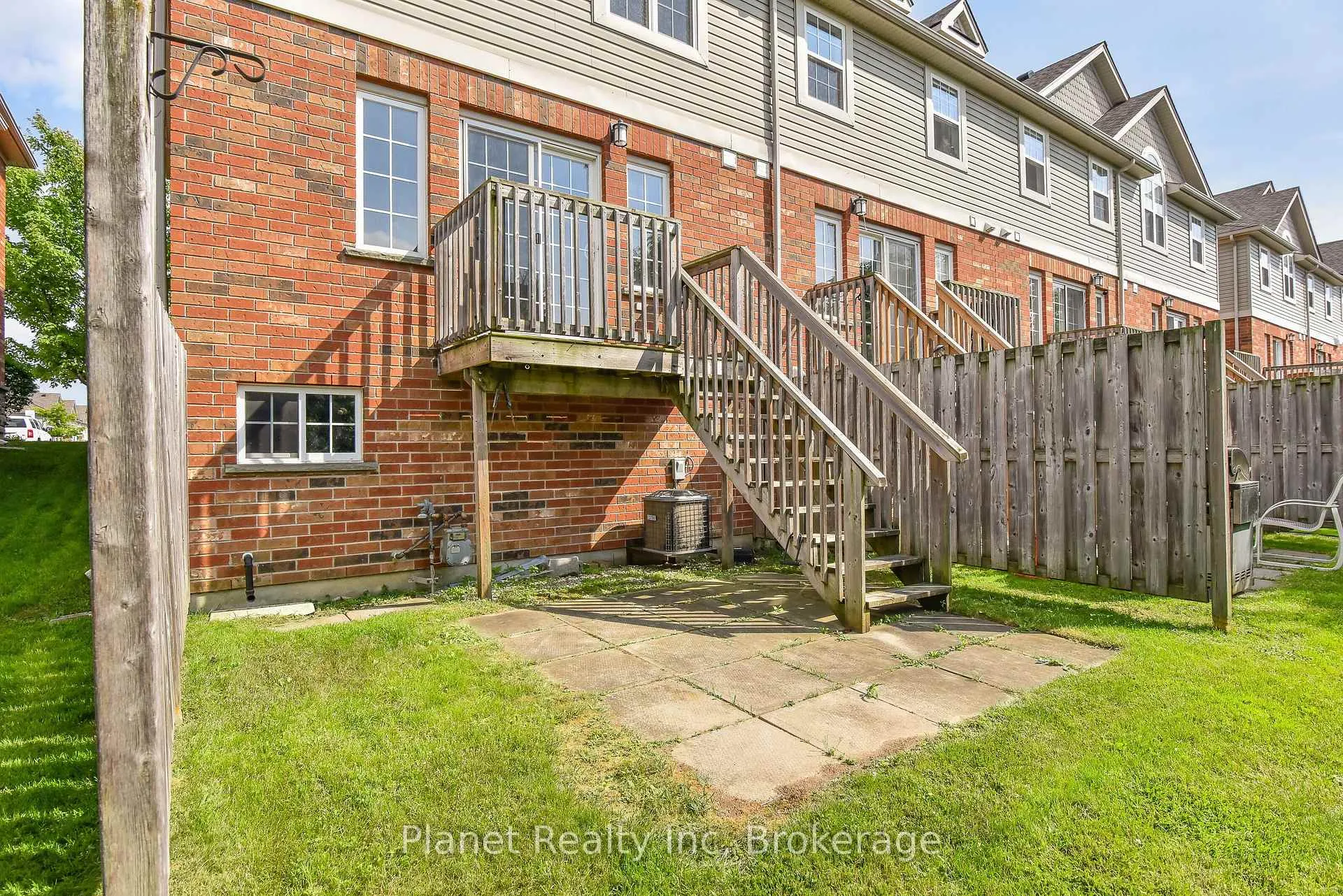Photo 40 of Unit 10, 124 Gosling Gardens, Guelph, Clairfields/Hanlon Business Park — HOMEH