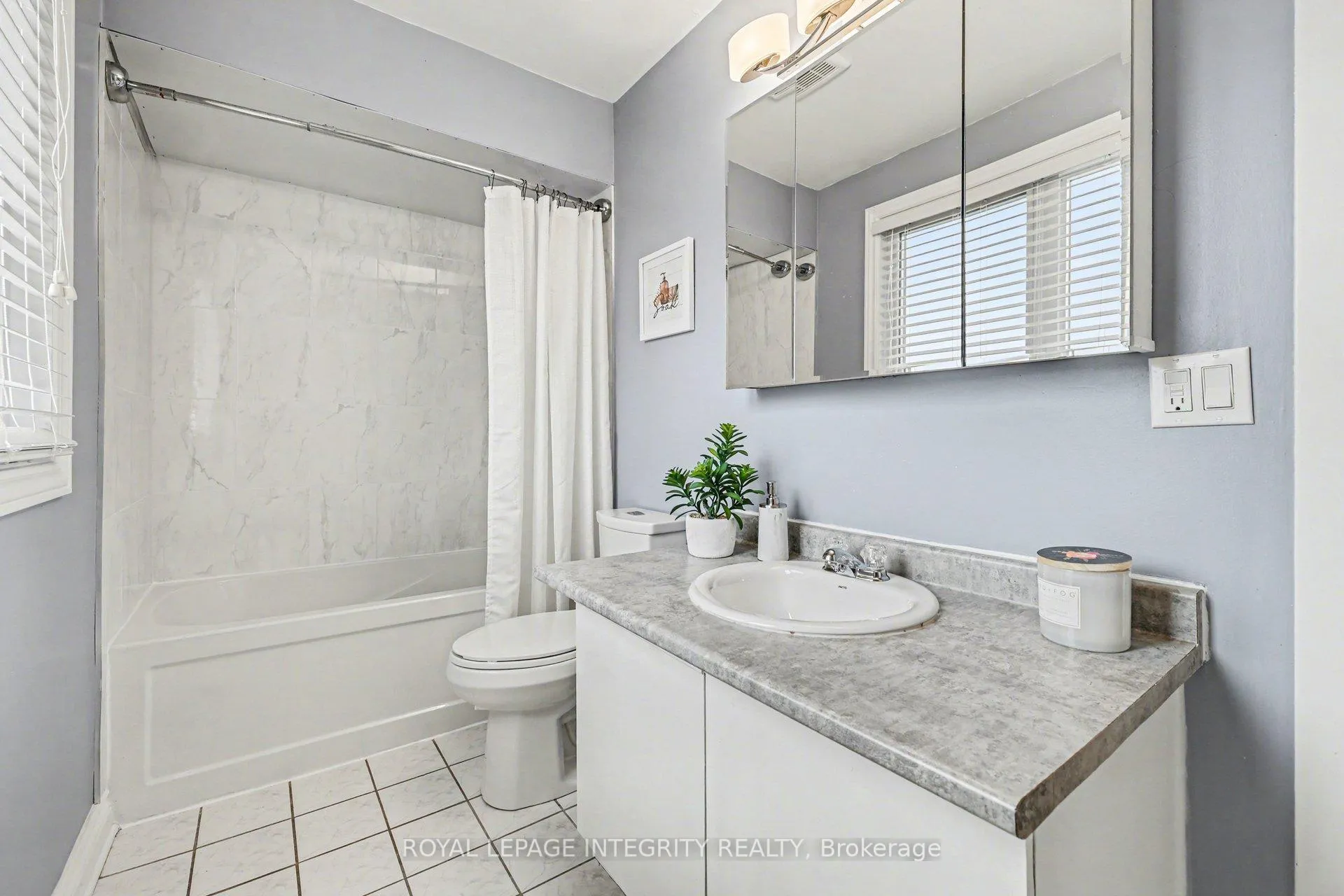 Photo 24 of 15 Raftus Square, Ottawa, Barrhaven - Pheasant Run — HOMEH