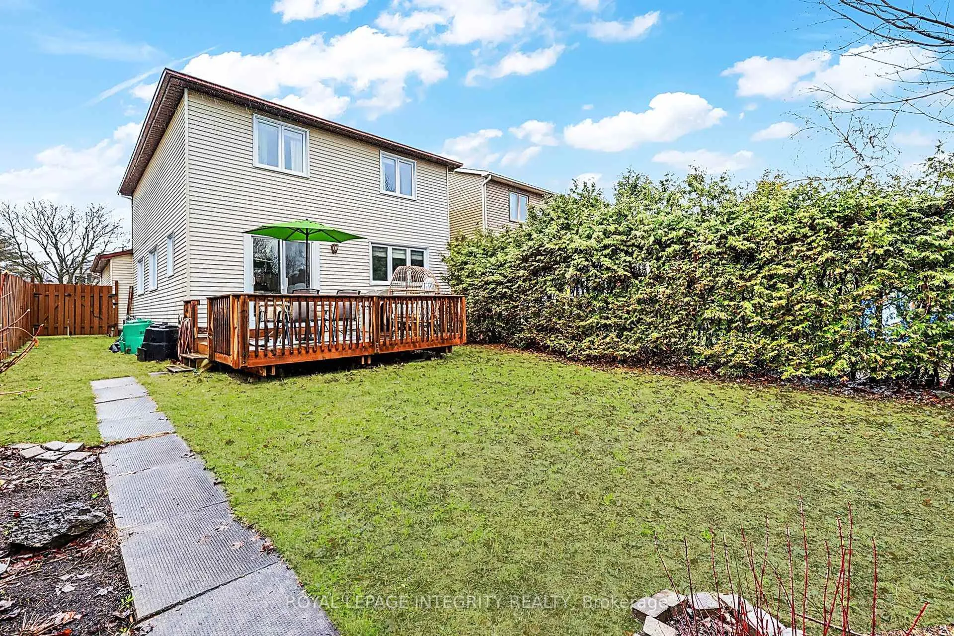 Photo 31 of 15 Raftus Square, Ottawa, Barrhaven - Pheasant Run — HOMEH