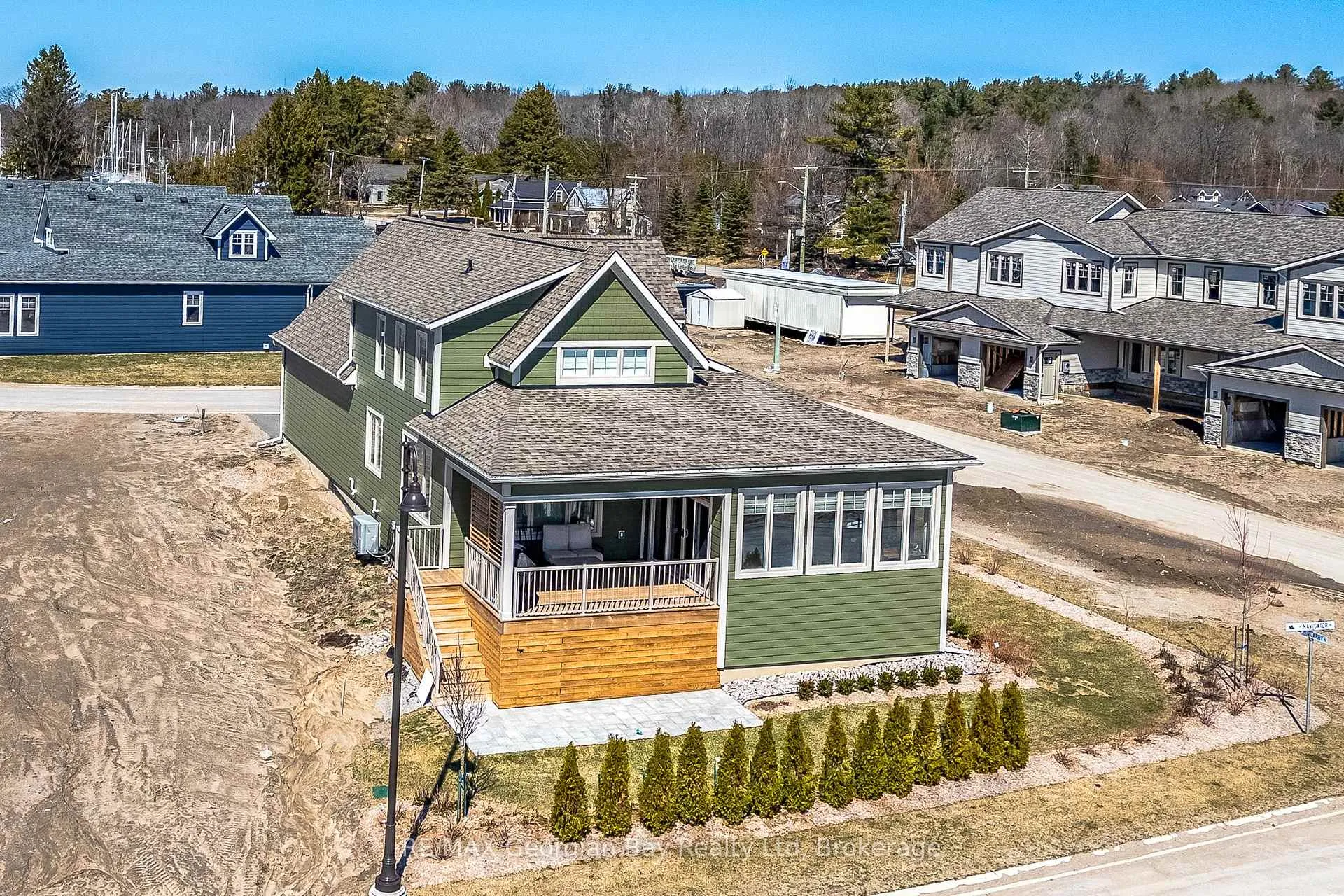 Photo 2 of 2 Magazine Street, Penetanguishene — HOMEH