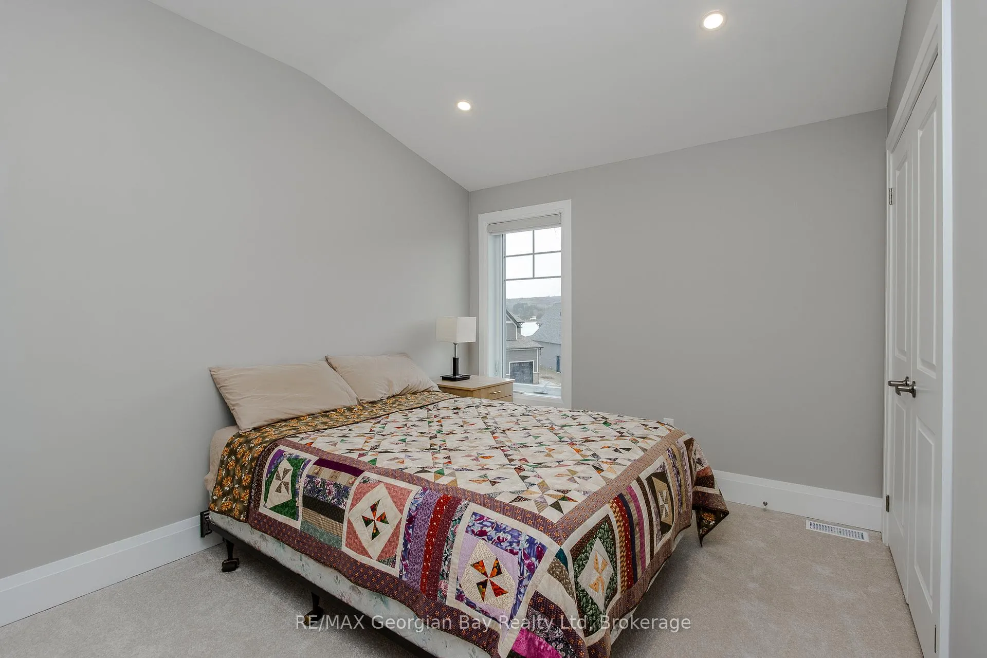 Photo 29 of 2 Magazine Street, Penetanguishene — HOMEH