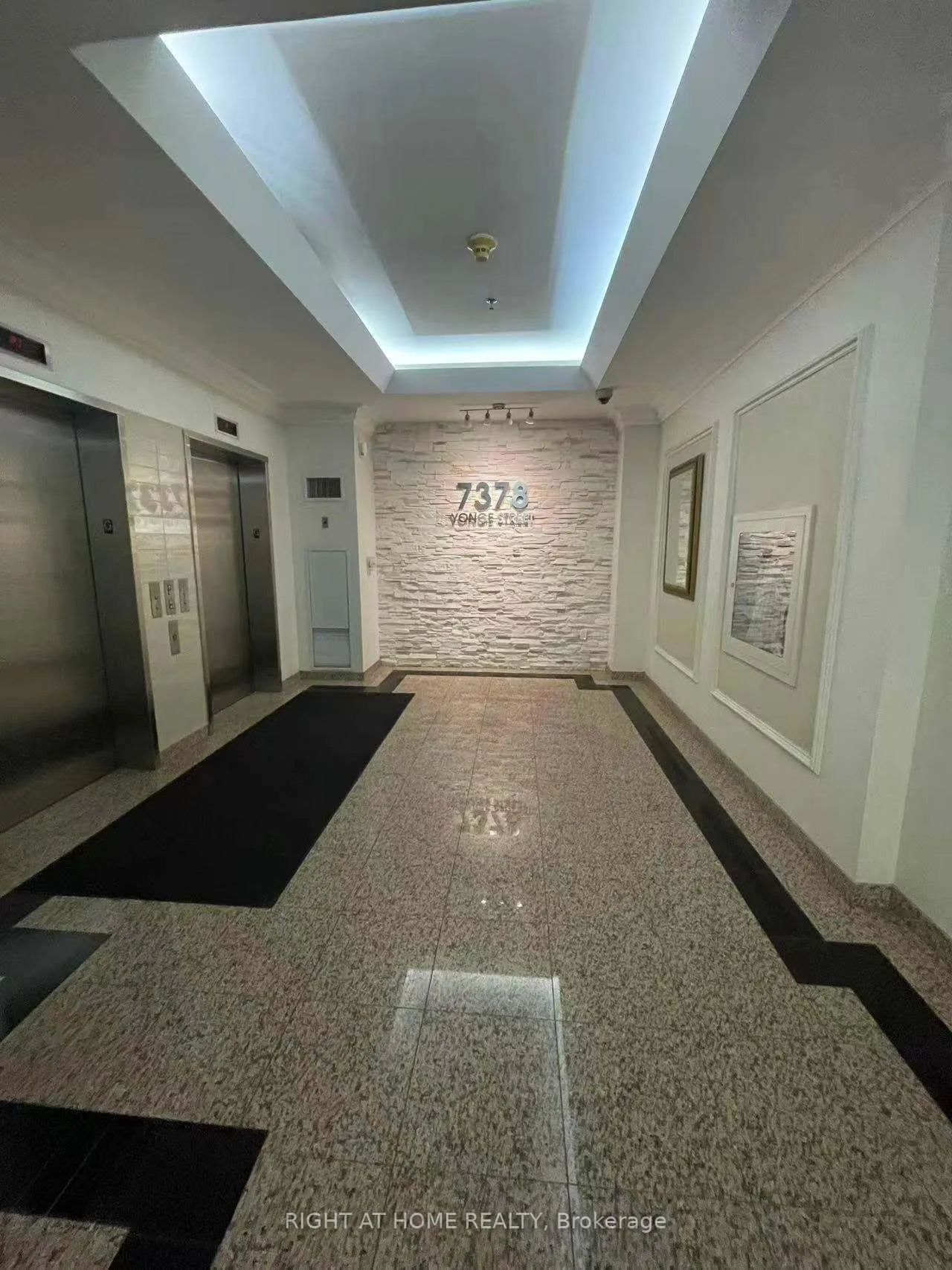 Photo 1 of Unit 212, 7378 Yonge Street, Vaughan, Crestwood-Springfarm-Yorkhill — HOMEH