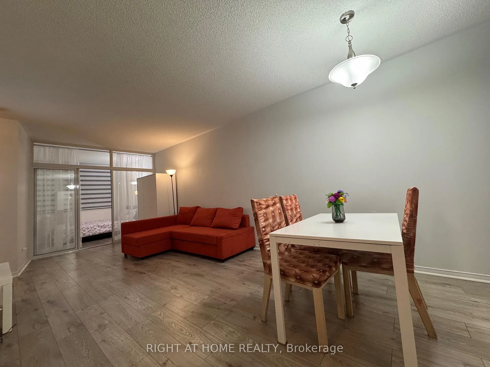 Photo 3 of Unit 212, 7378 Yonge Street, Vaughan, Crestwood-Springfarm-Yorkhill — HOMEH