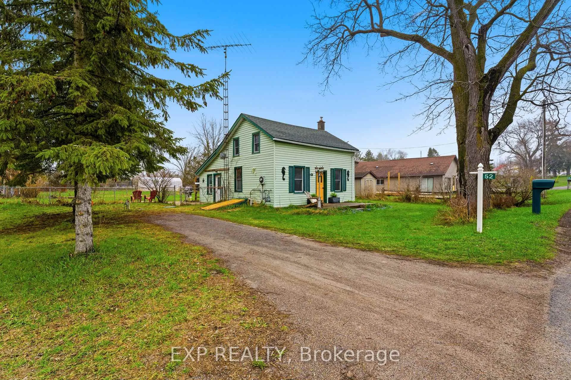 Photo 1 of 52 County 1 Road, Prince Edward County, Hallowell Ward — HOMEH