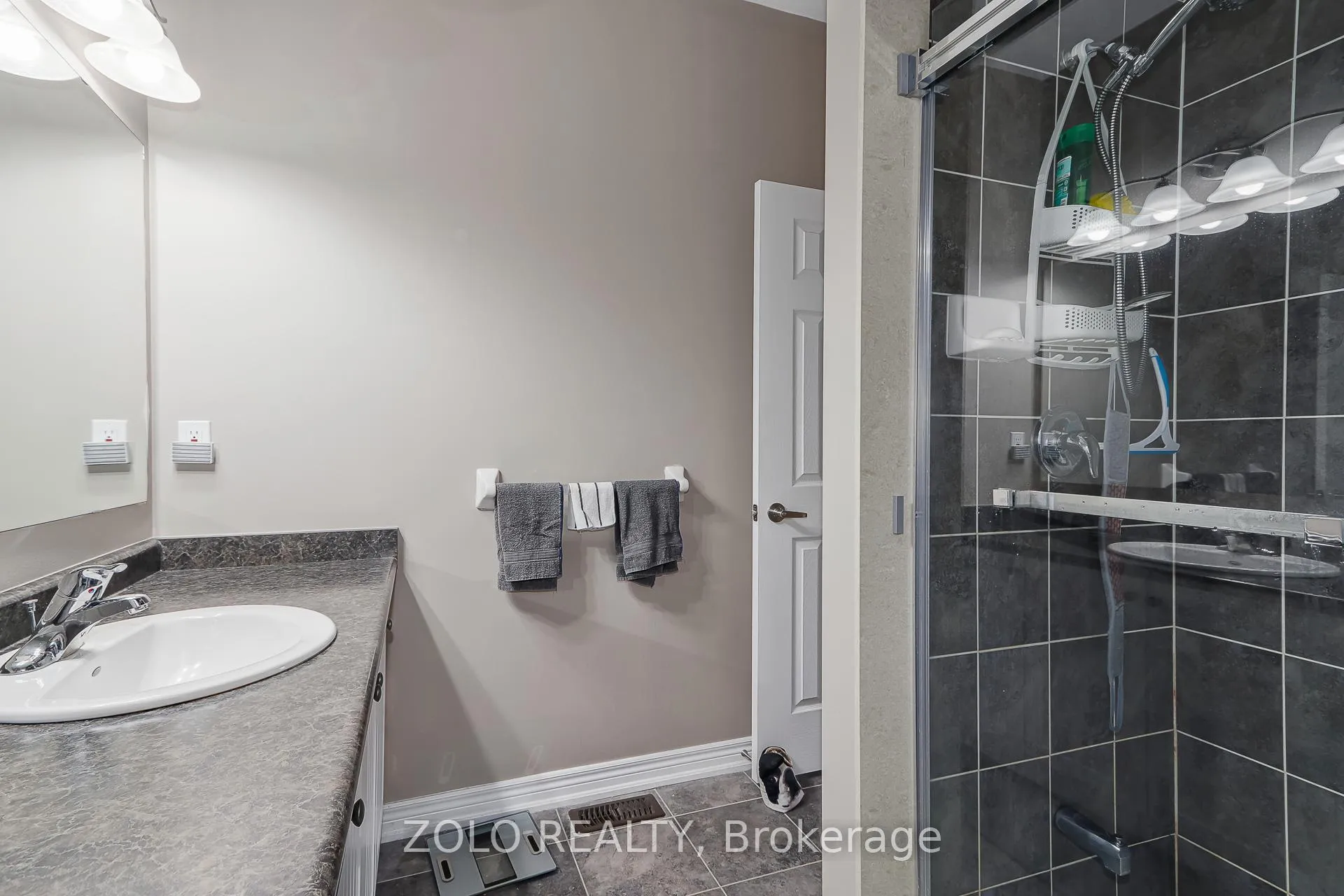 Photo 23 of 41 Middleton Drive, Wasaga Beach — HOMEH