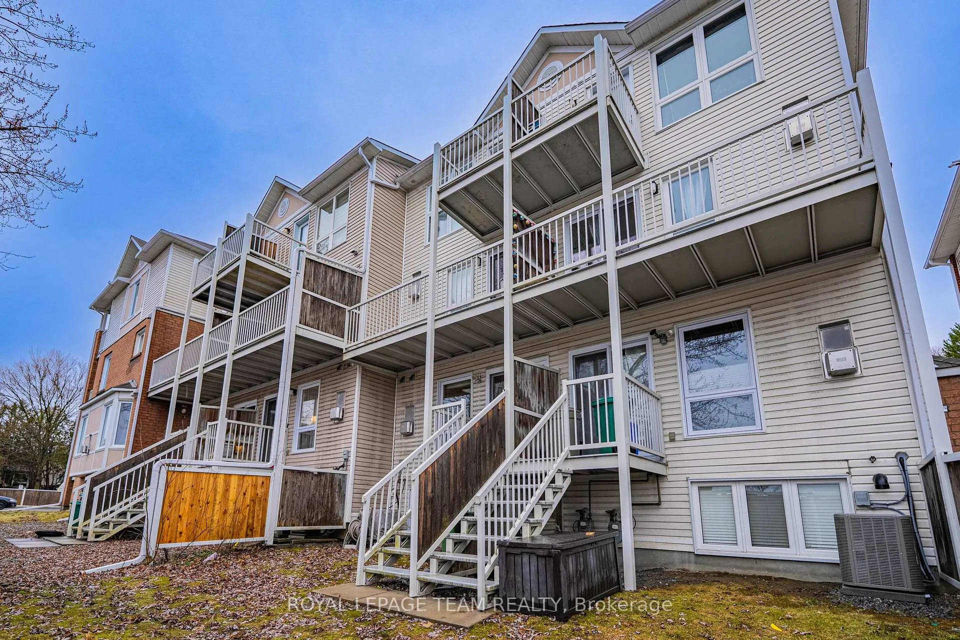 Photo 7 of 1615 Locksley Lane, Ottawa, Beaconwood — HOMEH