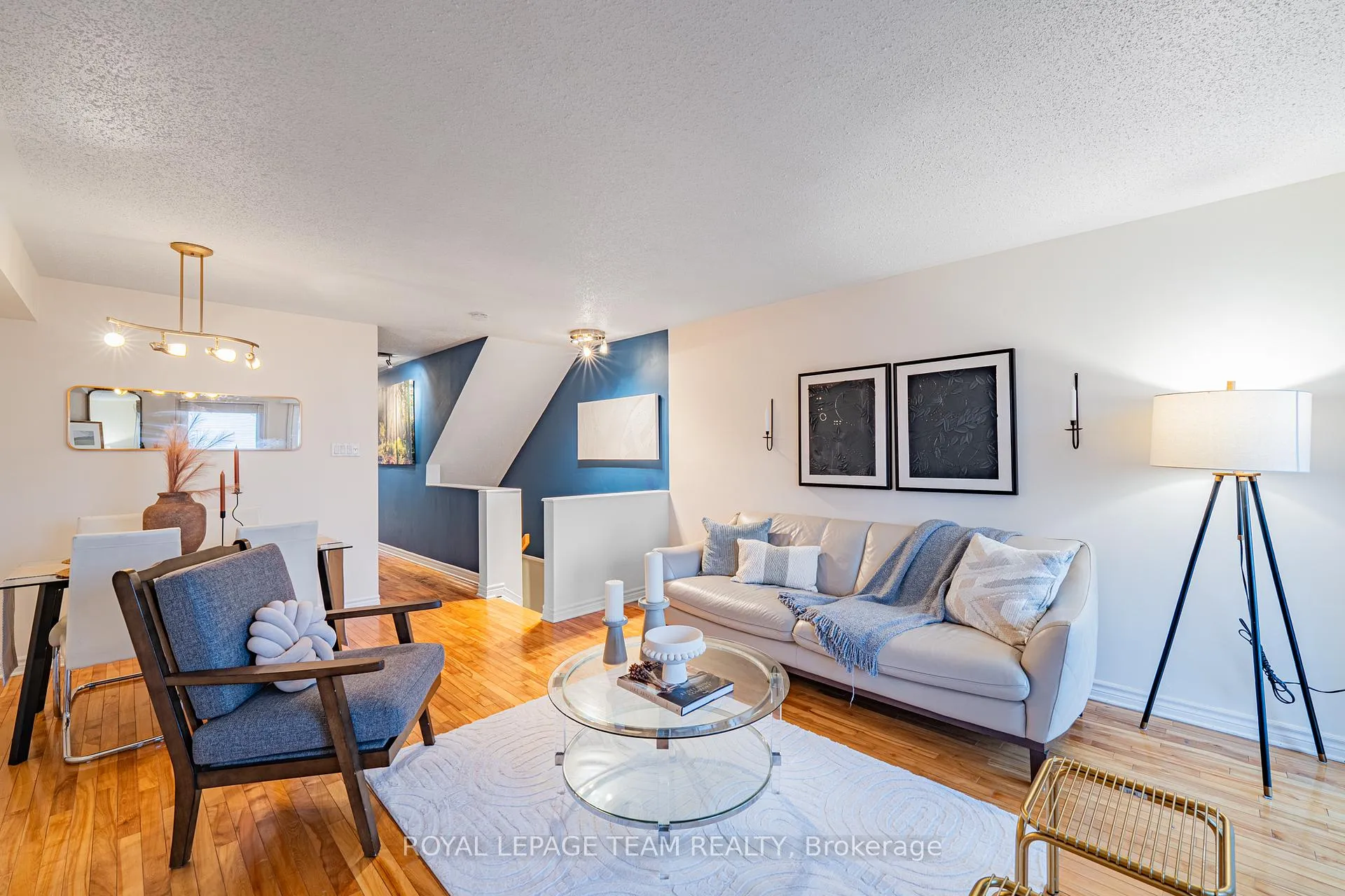 Photo 14 of 1615 Locksley Lane, Ottawa, Beaconwood — HOMEH