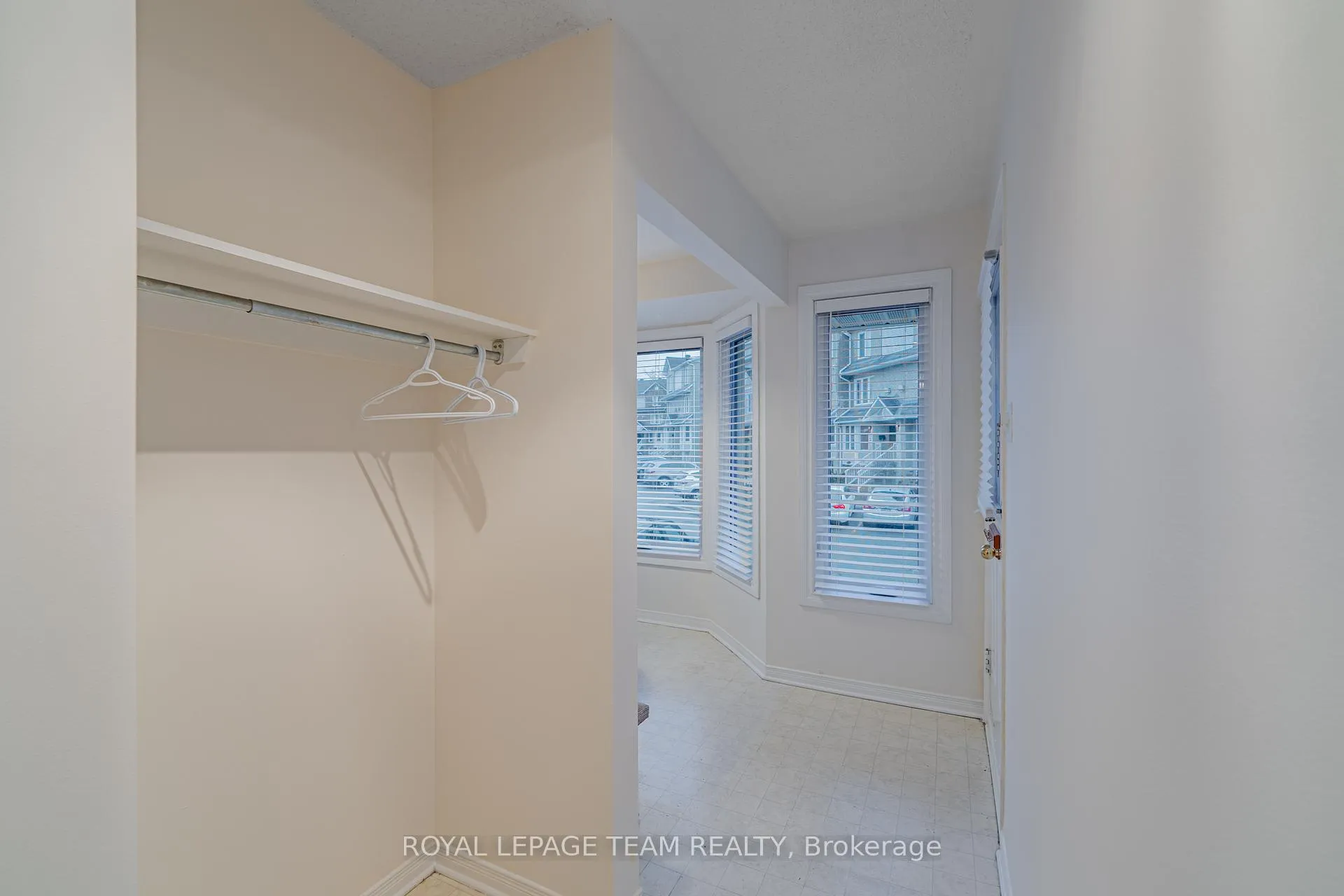 Photo 19 of 1615 Locksley Lane, Ottawa, Beaconwood — HOMEH