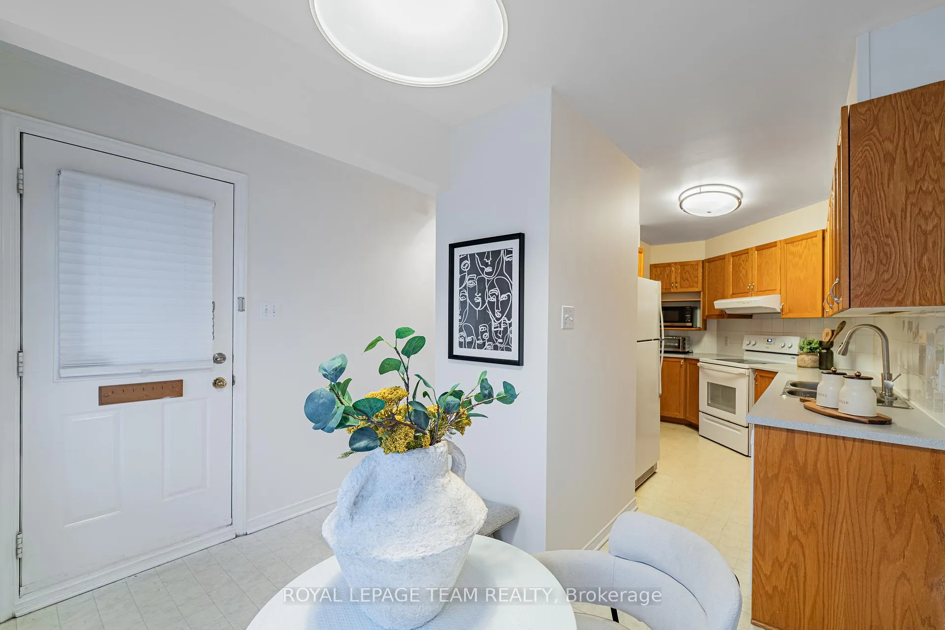 Photo 25 of 1615 Locksley Lane, Ottawa, Beaconwood — HOMEH