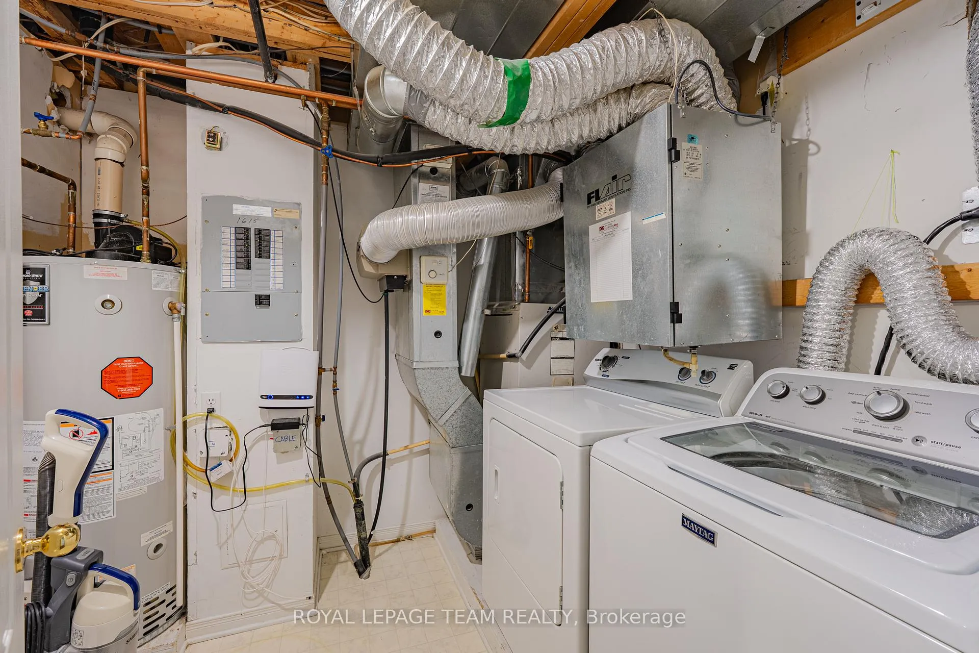 Photo 29 of 1615 Locksley Lane, Ottawa, Beaconwood — HOMEH