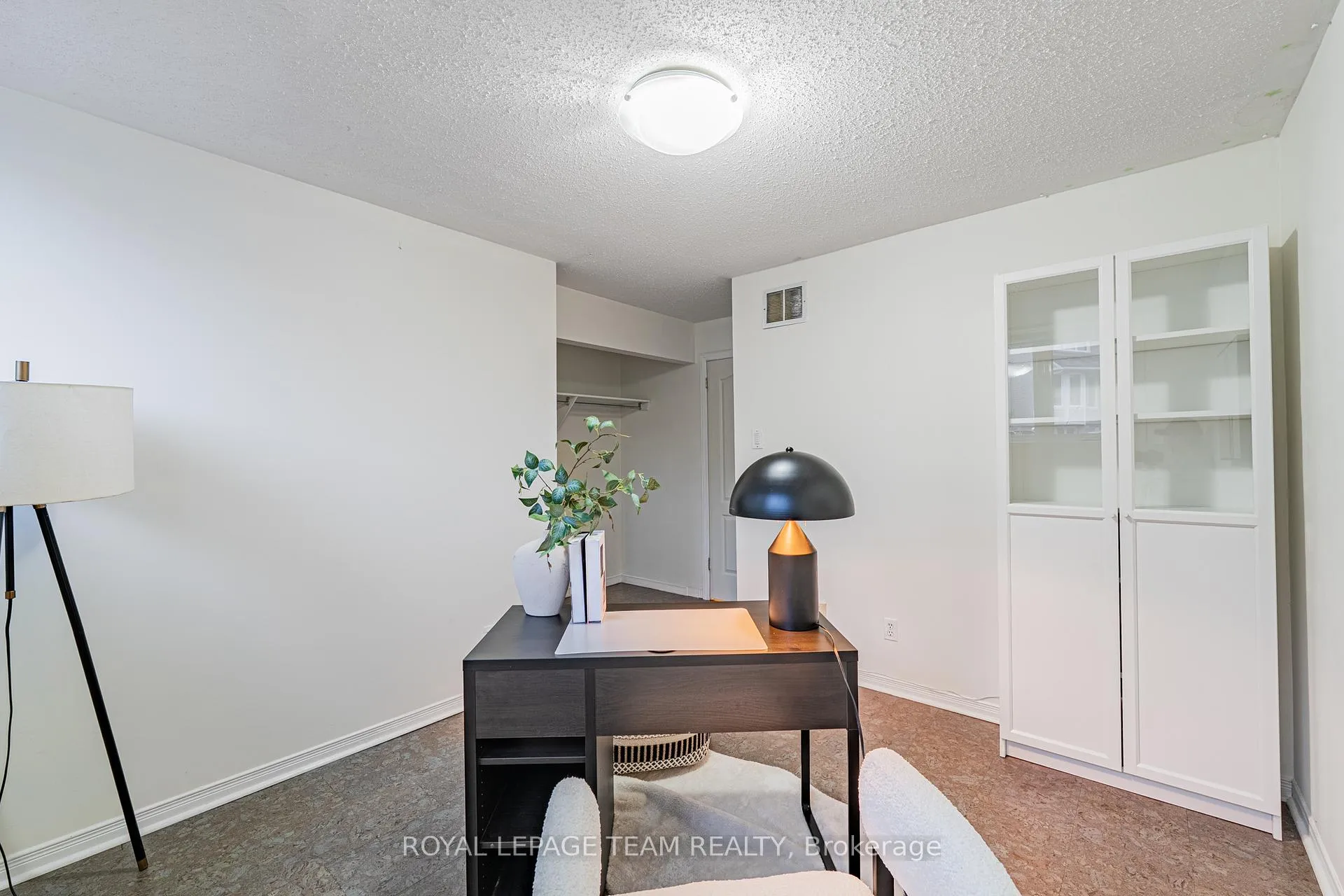 Photo 31 of 1615 Locksley Lane, Ottawa, Beaconwood — HOMEH