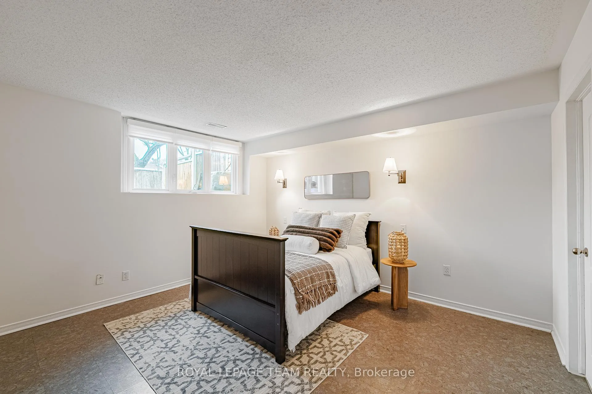 Photo 34 of 1615 Locksley Lane, Ottawa, Beaconwood — HOMEH