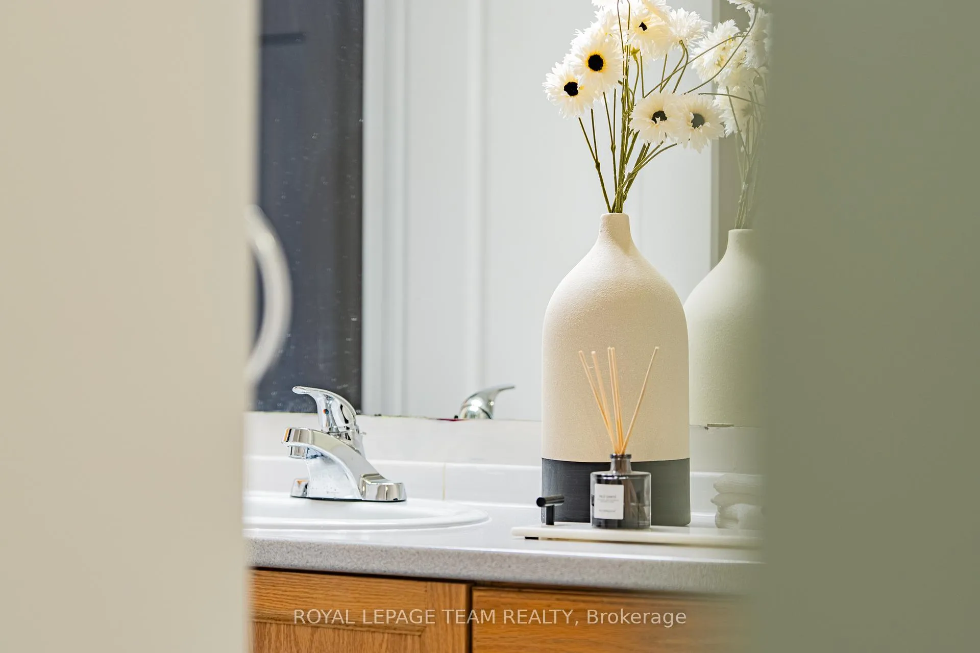 Photo 39 of 1615 Locksley Lane, Ottawa, Beaconwood — HOMEH