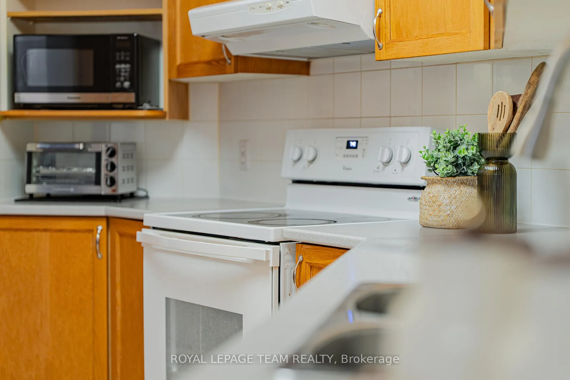 Photo 47 of 1615 Locksley Lane, Ottawa, Beaconwood — HOMEH