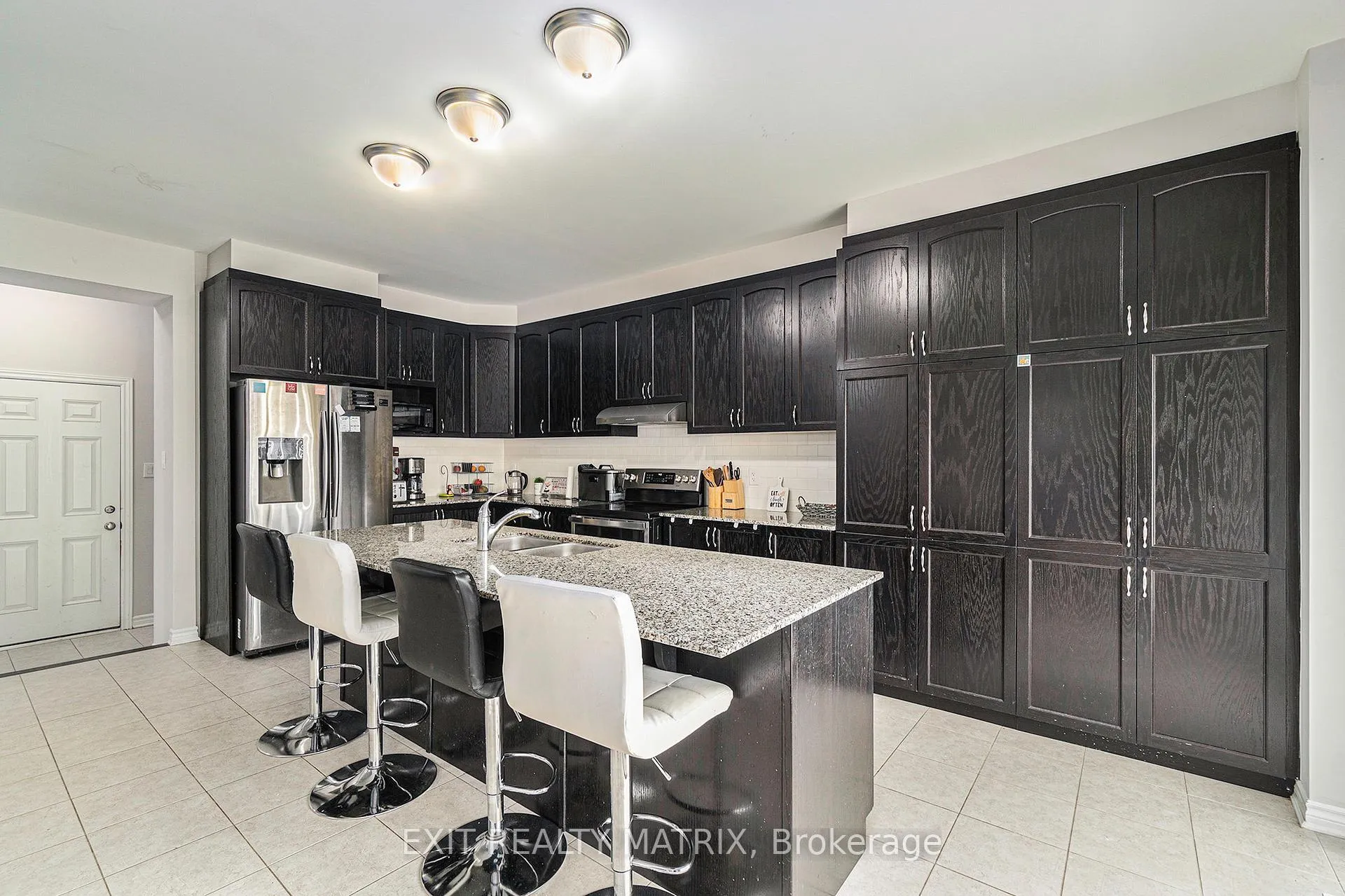 Photo 12 of 350 Sweetclover Way, Ottawa, Avalon West — HOMEH