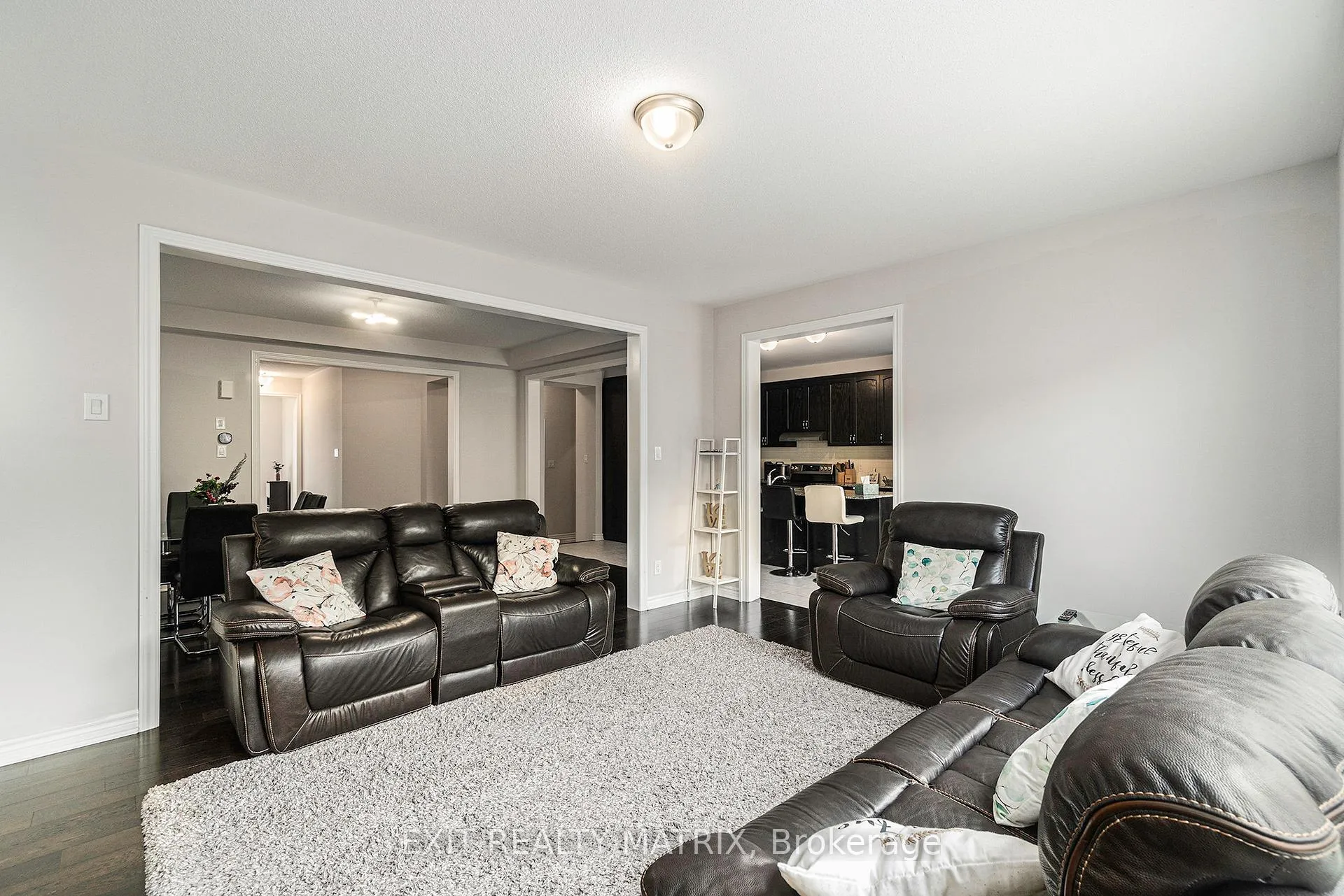 Photo 13 of 350 Sweetclover Way, Ottawa, Avalon West — HOMEH