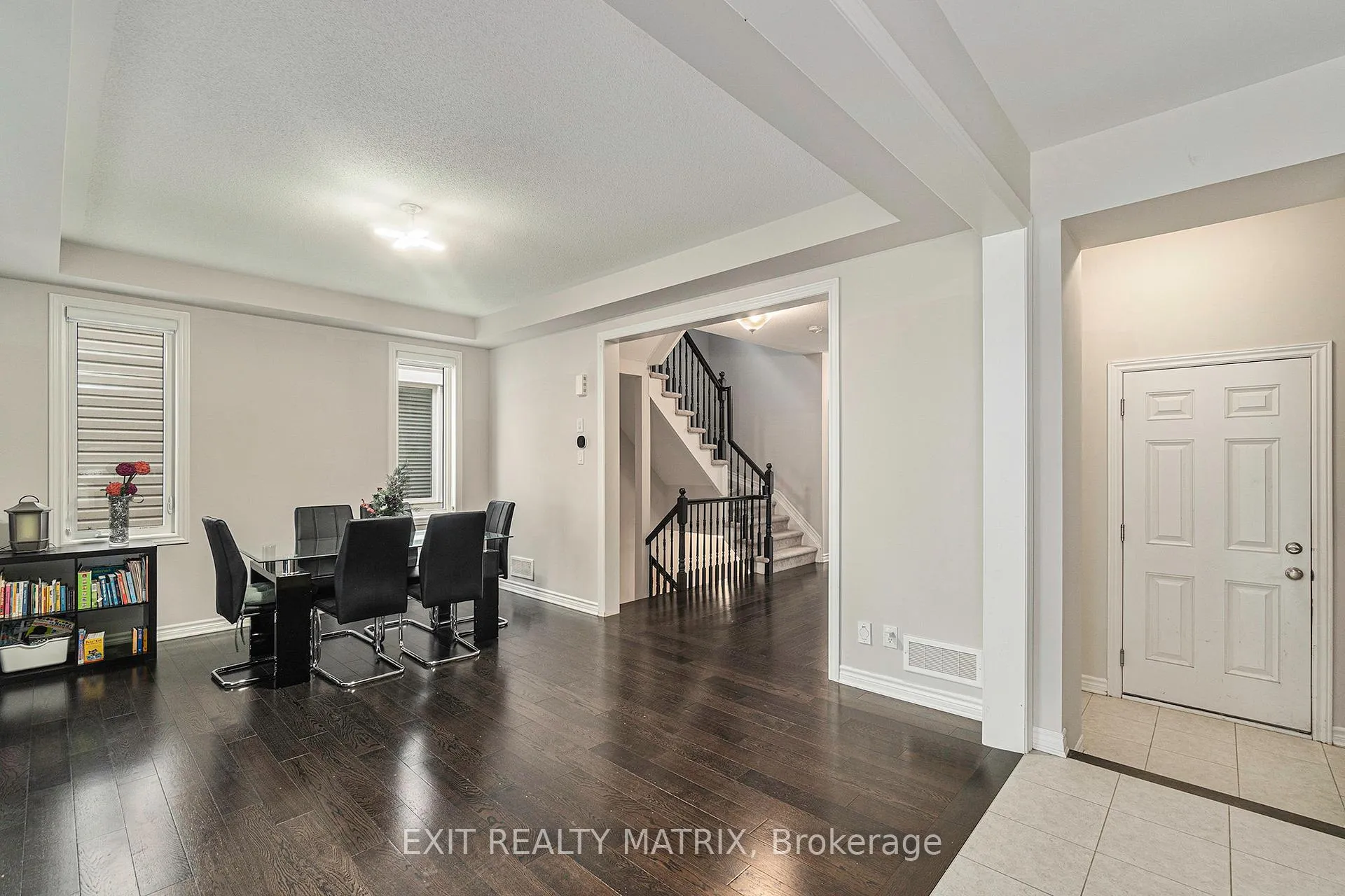 Photo 15 of 350 Sweetclover Way, Ottawa, Avalon West — HOMEH