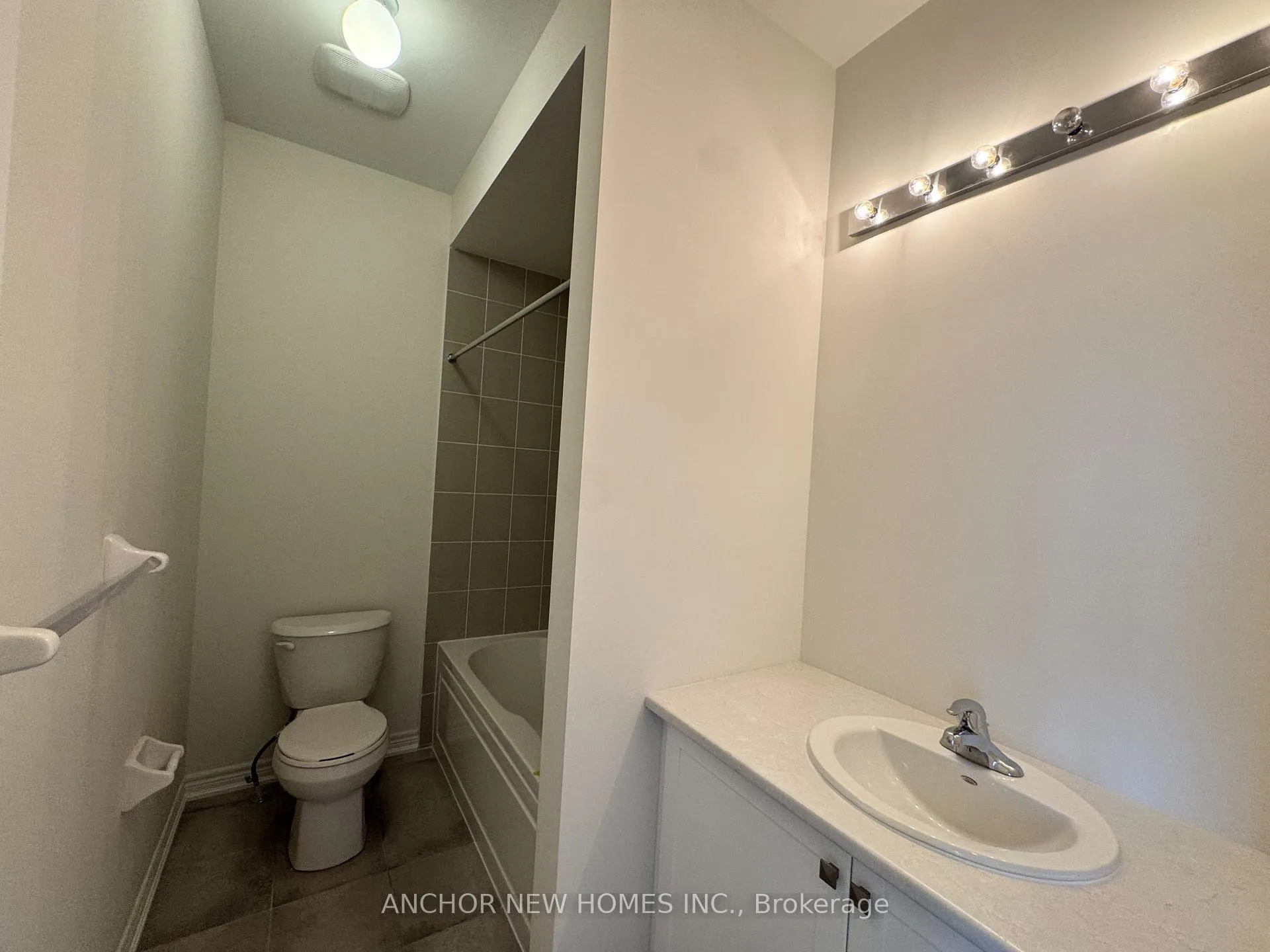 Photo 20 of 1240 Elizabeth Mackenzie Drive, Pickering, Rural Pickering — HOMEH